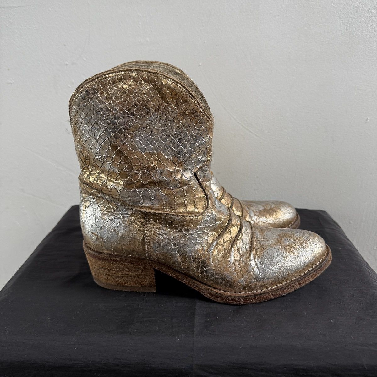 Other Vintage Manwood Vero Cuoio Gold Cowboy Boots Size US 7 / IT 37 - 1 Thumbnail