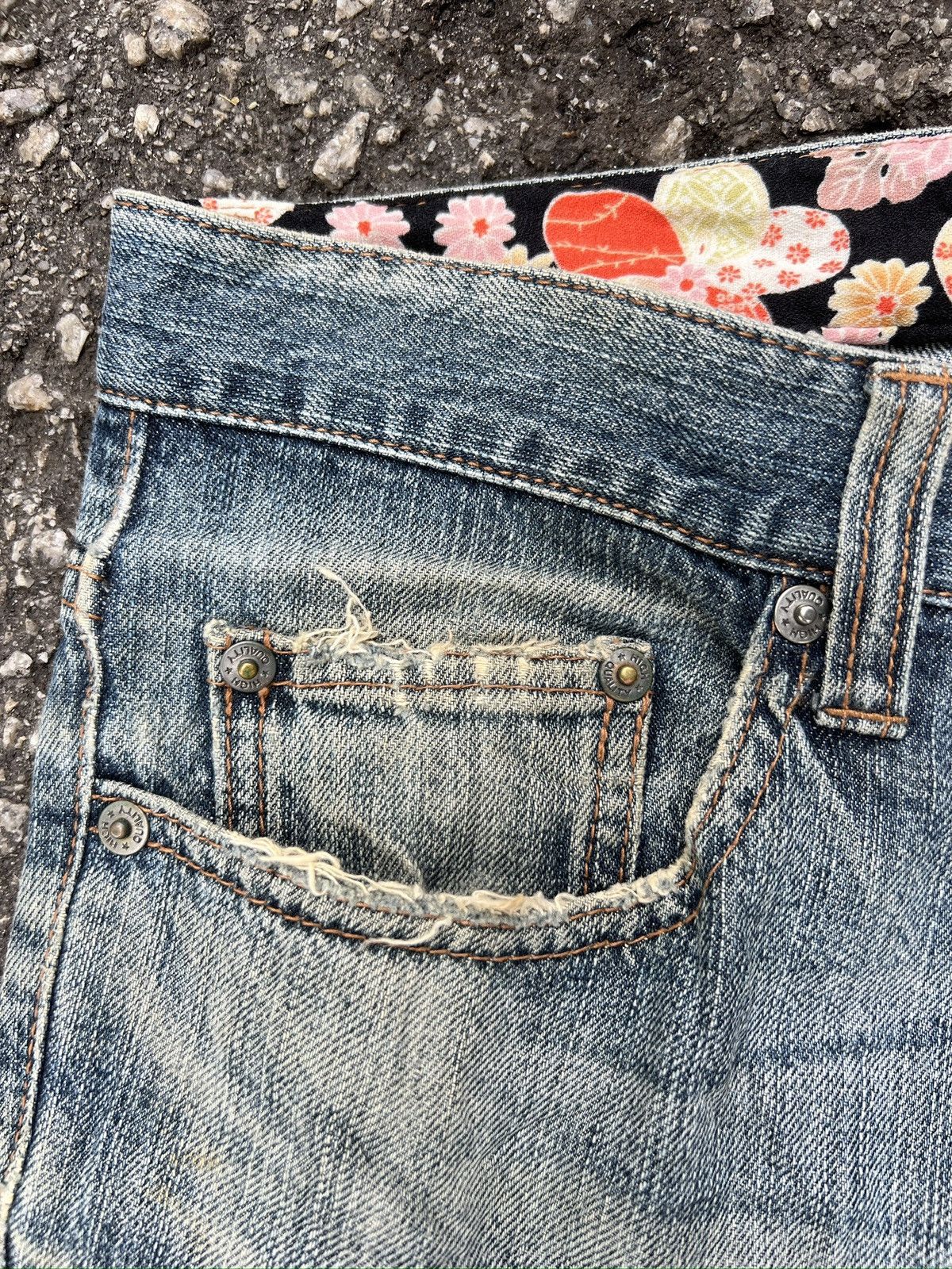 Japanese Brand 3. Japanese Tradisional Motive Jeans Size 32" / US 10 / IT 46 - 5 Thumbnail