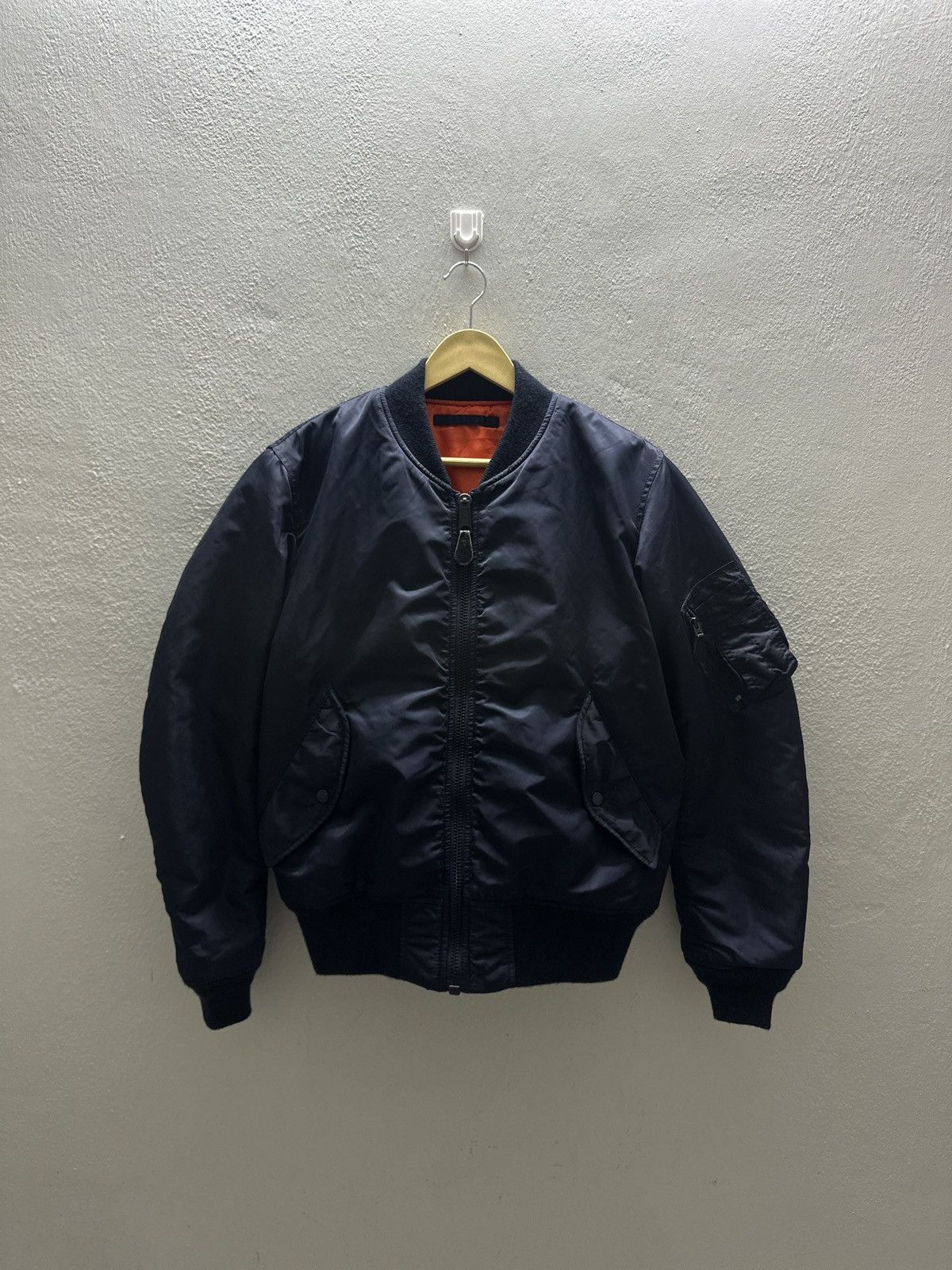 Avirex × Vintage Best Offer 🛒 Vintage Avirex Ma-1 Bomber Jacket Size US L / EU 52-54 / 3 - 2 Thumbnail