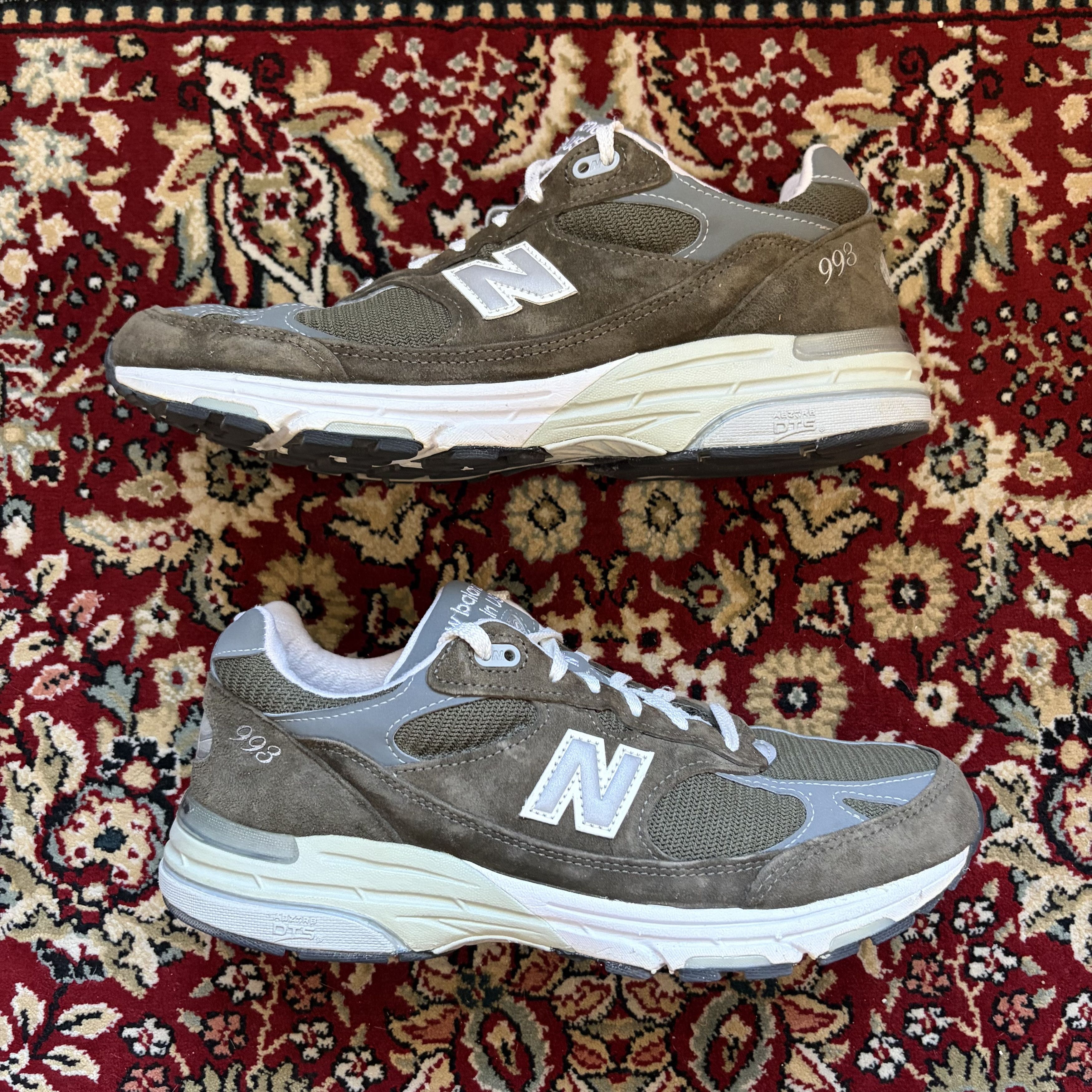 New Balance New Balance 993 MiUSA Military Green Size US 9 / EU 42 - 1 Thumbnail