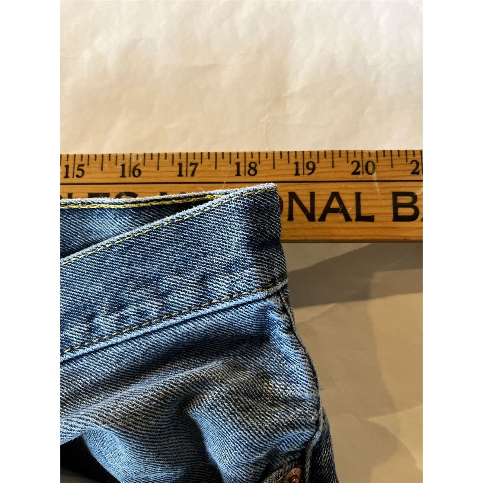 Levi's Levi’s 550 Mens 38x31 Relaxed Straight Outdoor Denim Jeans Size US 38 / EU 54 - 4 Thumbnail