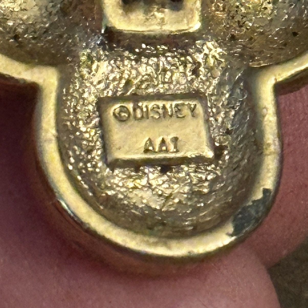Disney Vintage Disney AAI gold tone Mickey Mouse ears brooch Size ONE SIZE - 4 Thumbnail