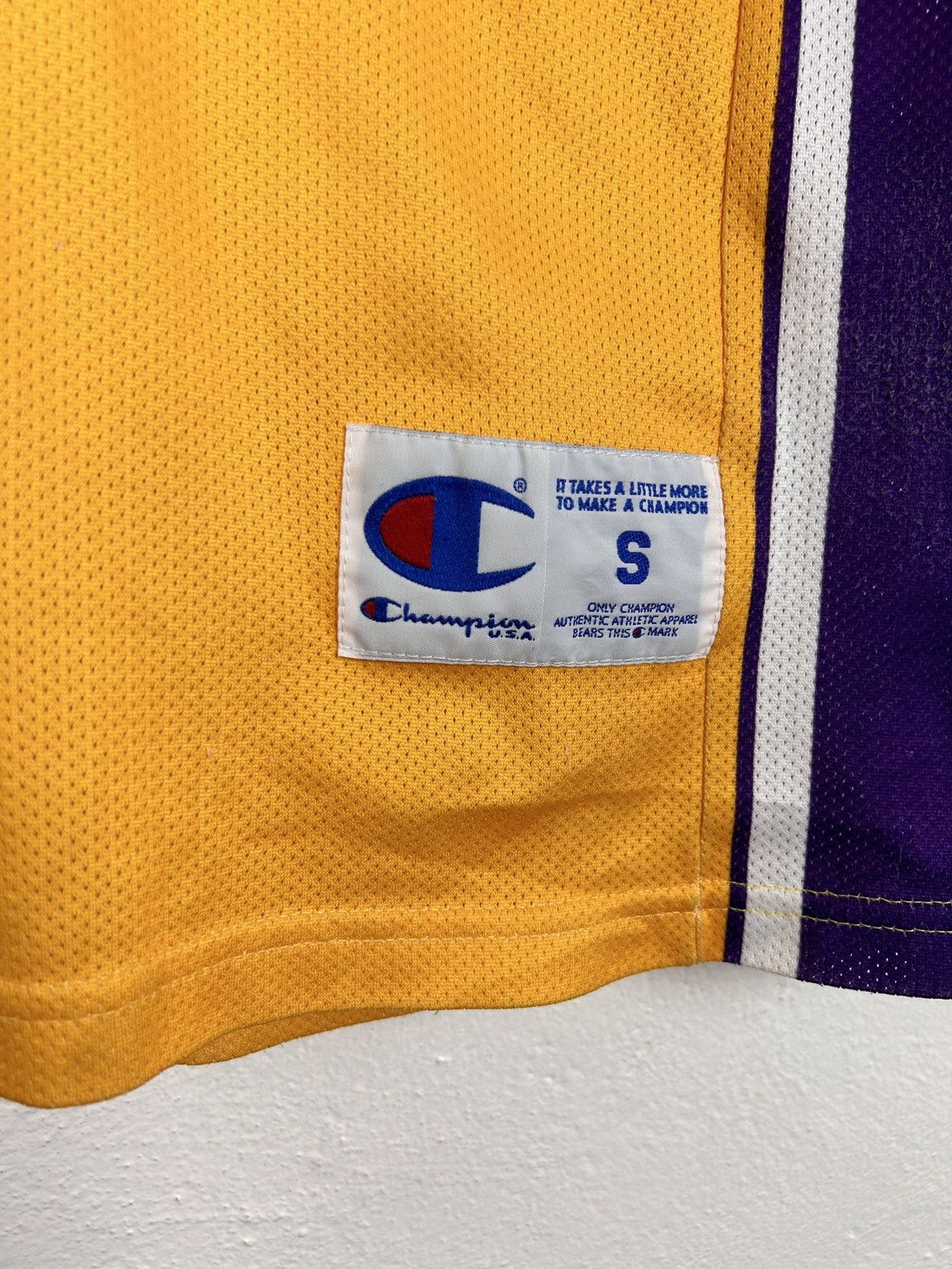 Champion 90s Kobe Bryant #8 Los Angeles Lakers Champion Jersey Size US S / EU 44-46 / 1 - 4 Thumbnail