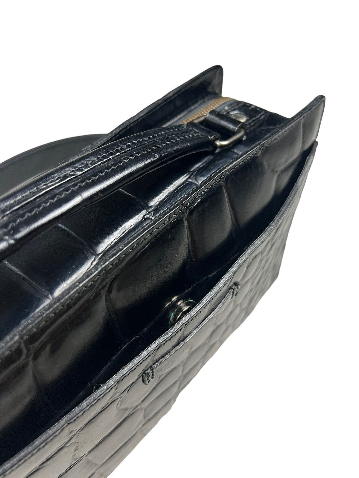 Jean Paul Gaultier Vintage Jean Paul Gaultier Alligator Embossed Sling Bag Size ONE SIZE - 7 Thumbnail