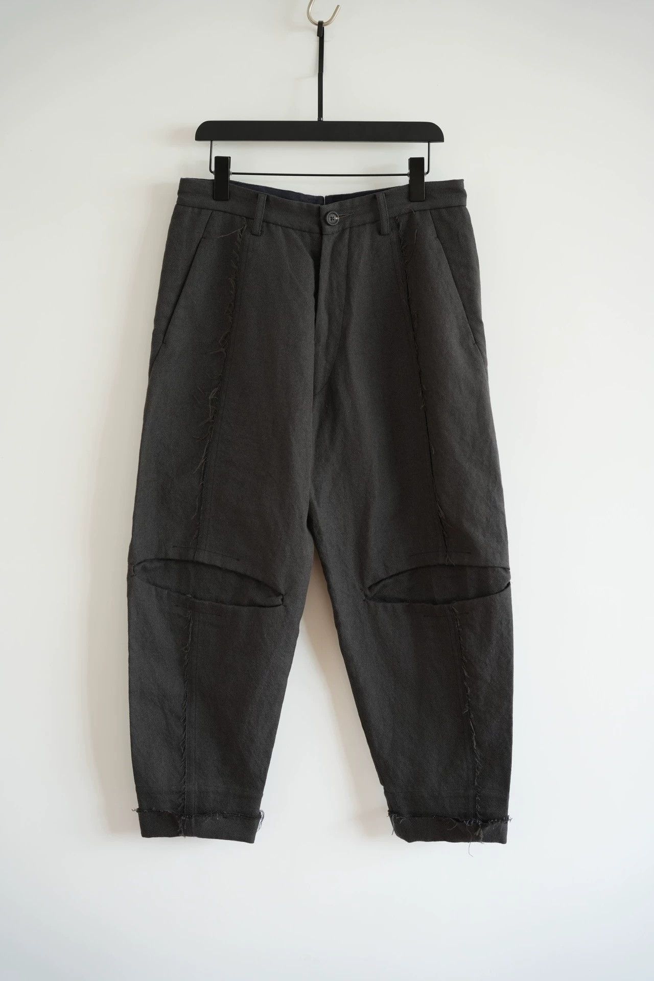 Ziggy Chen Black Casual Pants with Distressed Details Size 30 Size US 30 / EU 46 - 1 Thumbnail