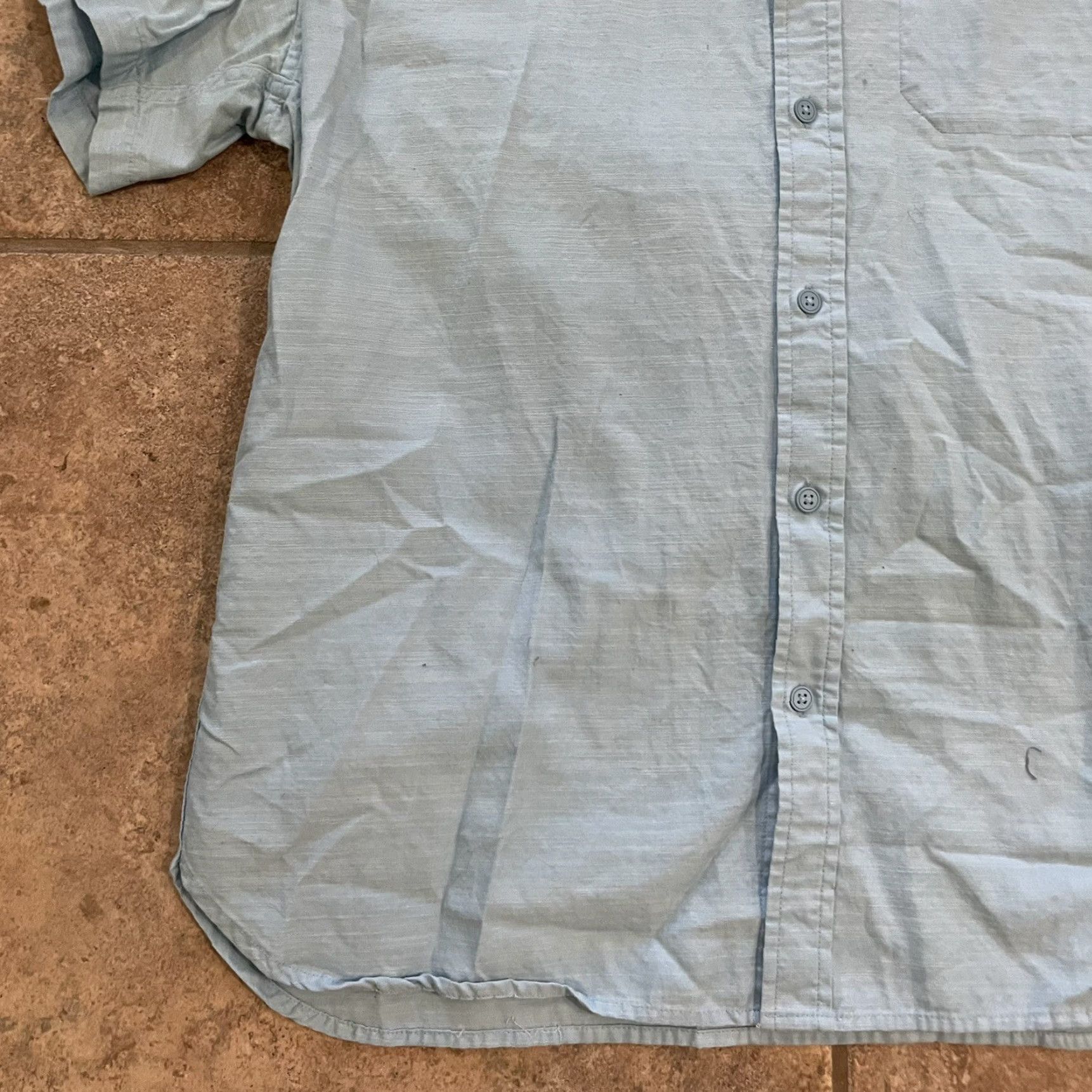 Oakley Oakley Shirt Mens L Light Blue Short Sleeve Button-Down Regular Fit Button-Up Blues Short Sleeve Shirt Size US L / EU 52-54 / 3 - 3 Thumbnail