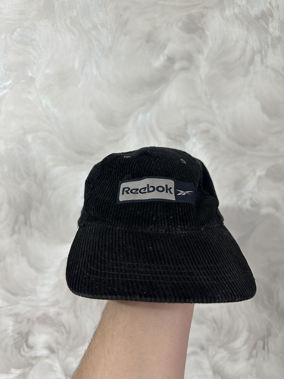 Japanese Brand × Reebok × Vintage Vintage Cap Velvet 5 Panel Reebok Size ONE SIZE - 2 Thumbnail