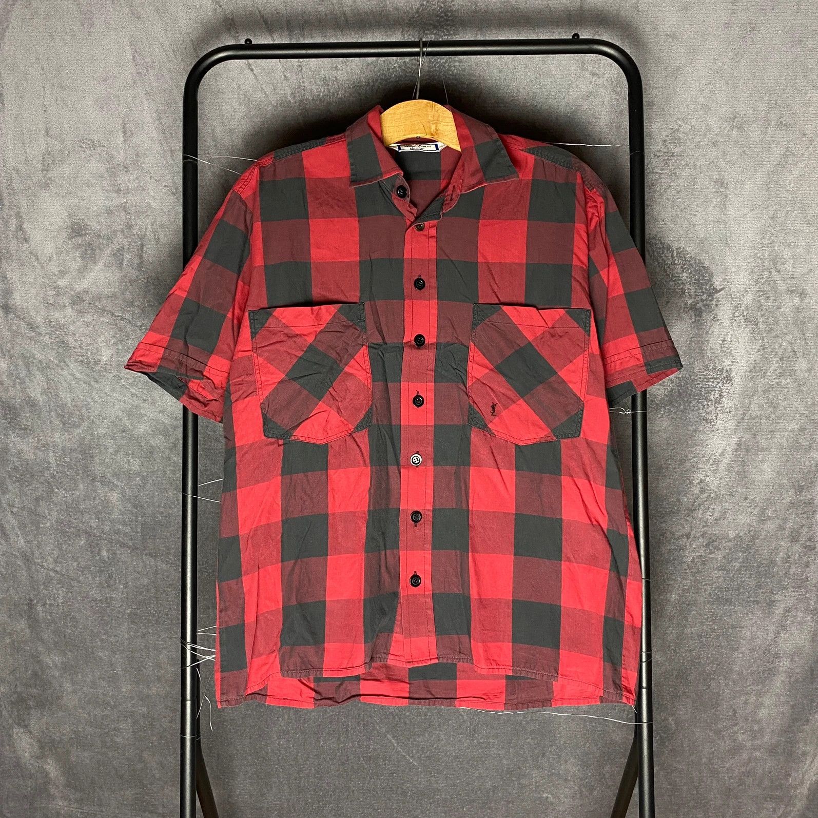 Designer × Yves Saint Laurent Yves Saint Laurent shirtchecked mini logo pocket black red Size US M / EU 48-50 / 2 - 1 Thumbnail