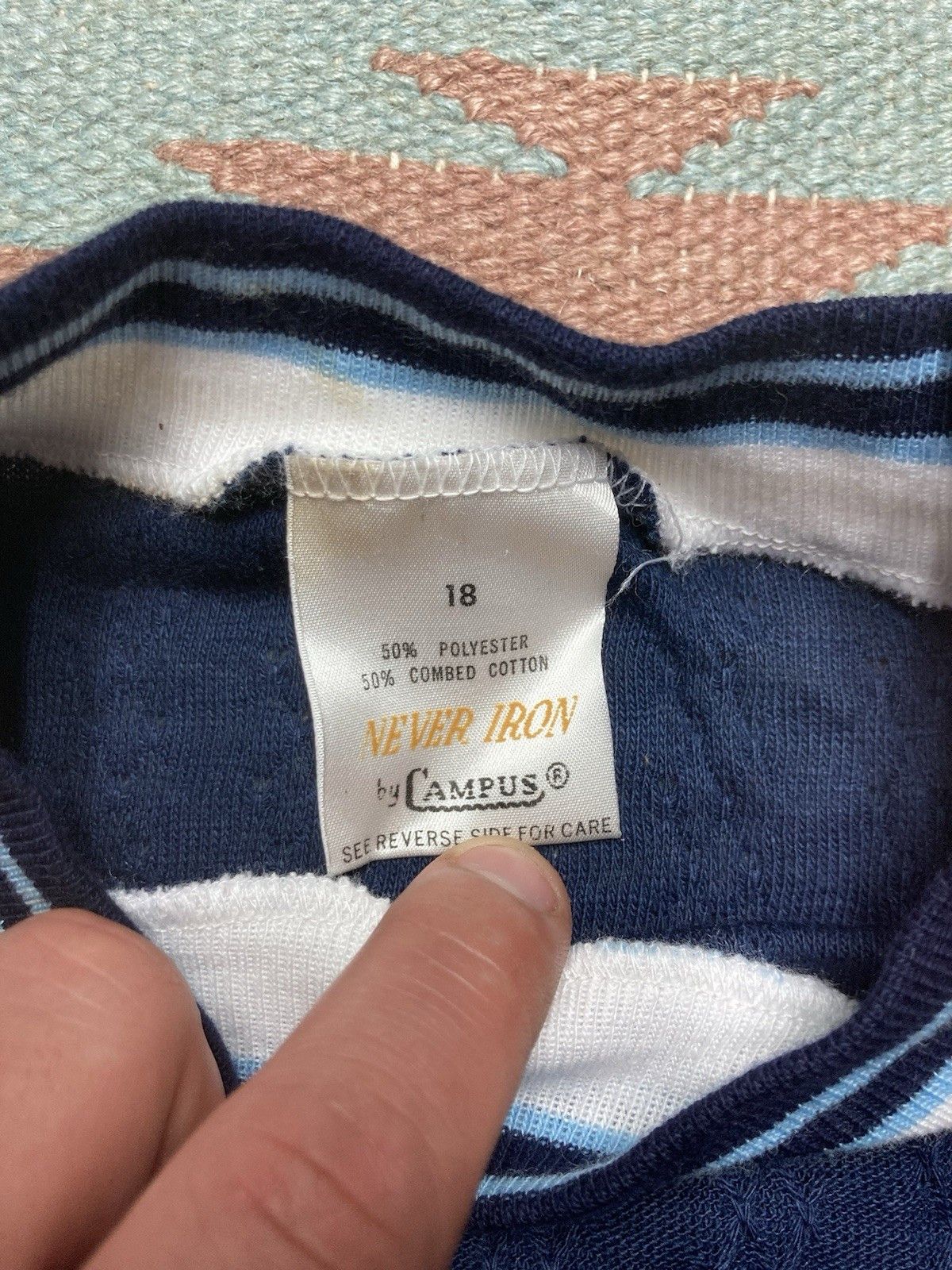 Vintage 70s t shirt campus textured DEADSTOCK boys 18 men’s small Size US L / EU 52-54 / 3 - 4 Thumbnail