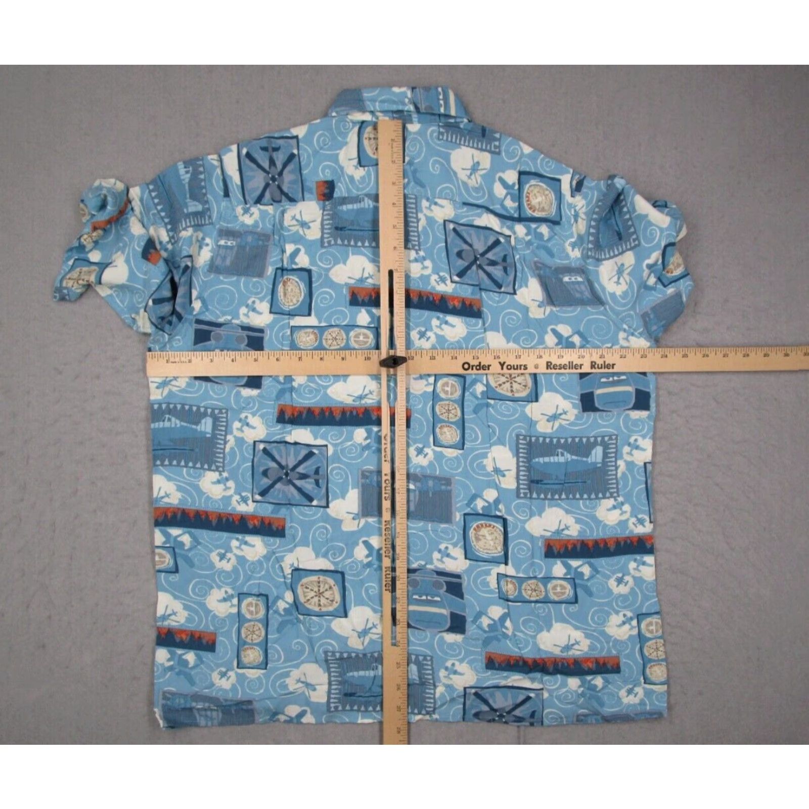 Reyn Spooner REYN SPOONER DISNEY Men Blue short sleeve button up Hawaiian shirt w/ AOP "Planes Fire & Rescue" movie themed design - 100% rayon - made in USA Size US S / EU 44-46 / 1 - 5 Thumbnail