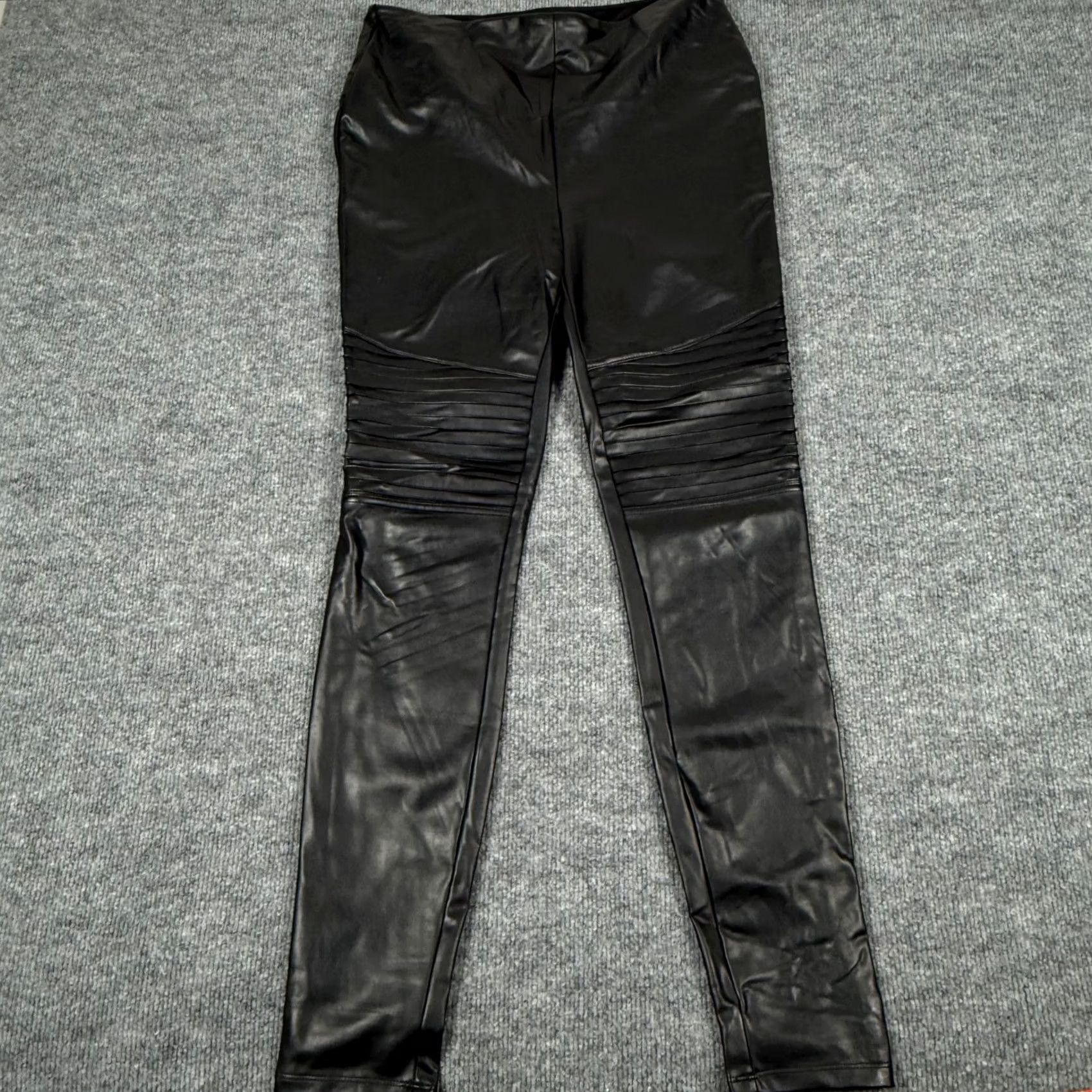 Tudor LYSSE New York Black Faux Leather Moto Pants Ribbed Pintuck Stretch Jogger Leggings Womens L Size 36" / US 14 / IT 50 - 2 Thumbnail