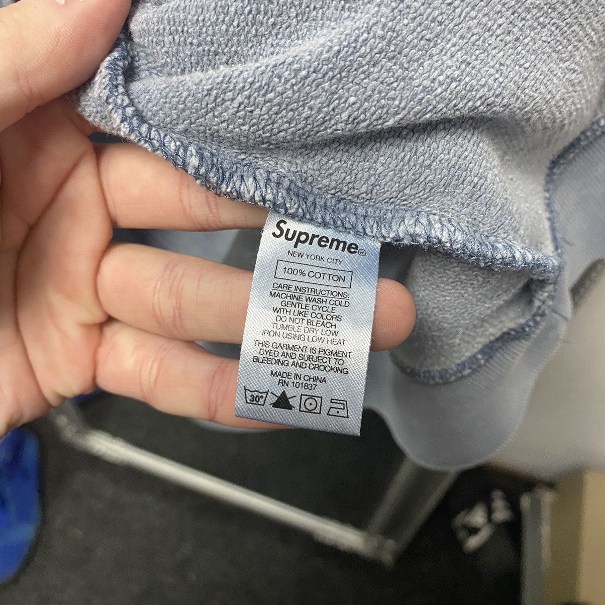 Supreme Vintage Supreme hoodie Size US M / EU 48-50 / 2 - 7 Thumbnail