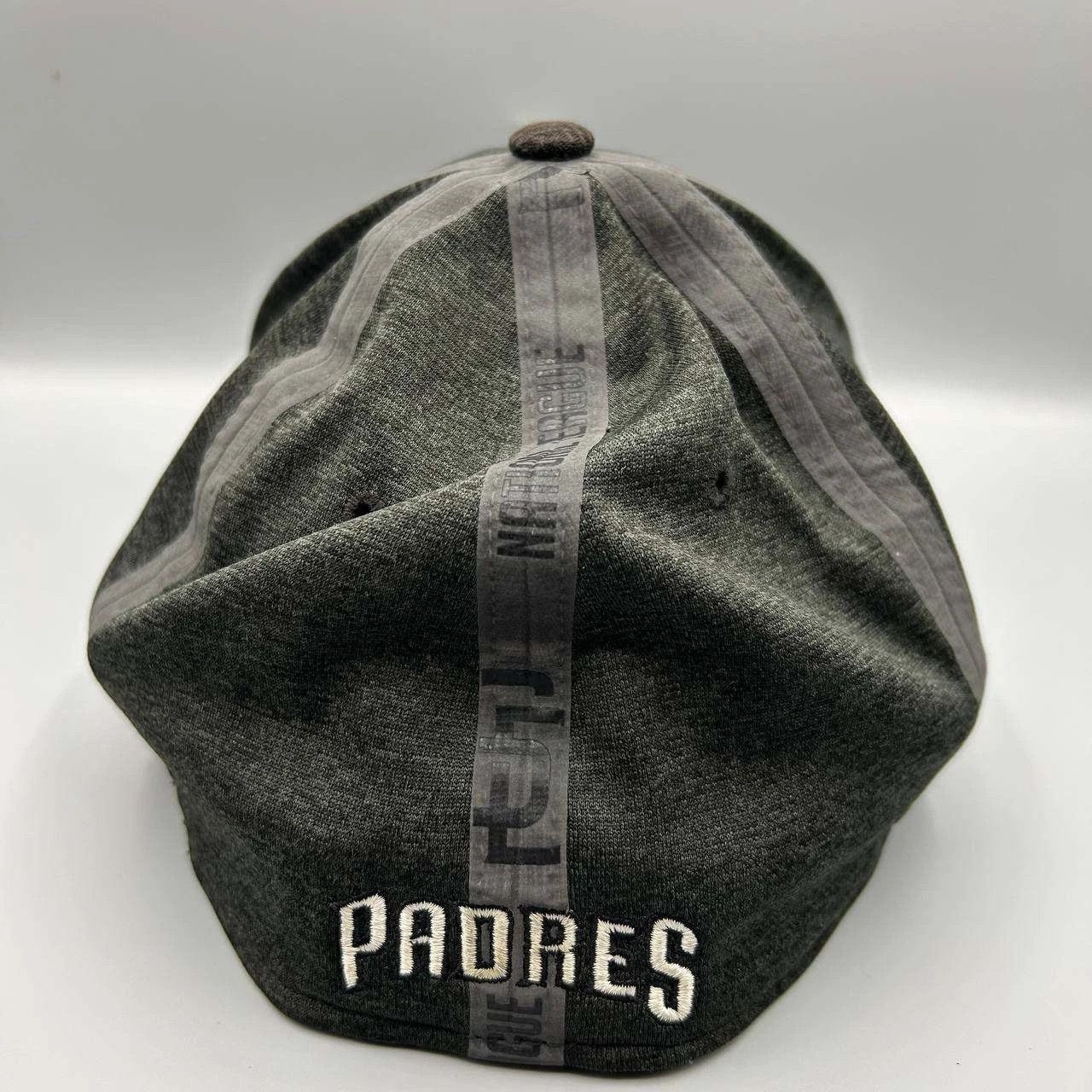 New Era San Diego Padres Hat Men L-XL Embroidered Stretch Fitted Cap Size ONE SIZE - 3 Thumbnail