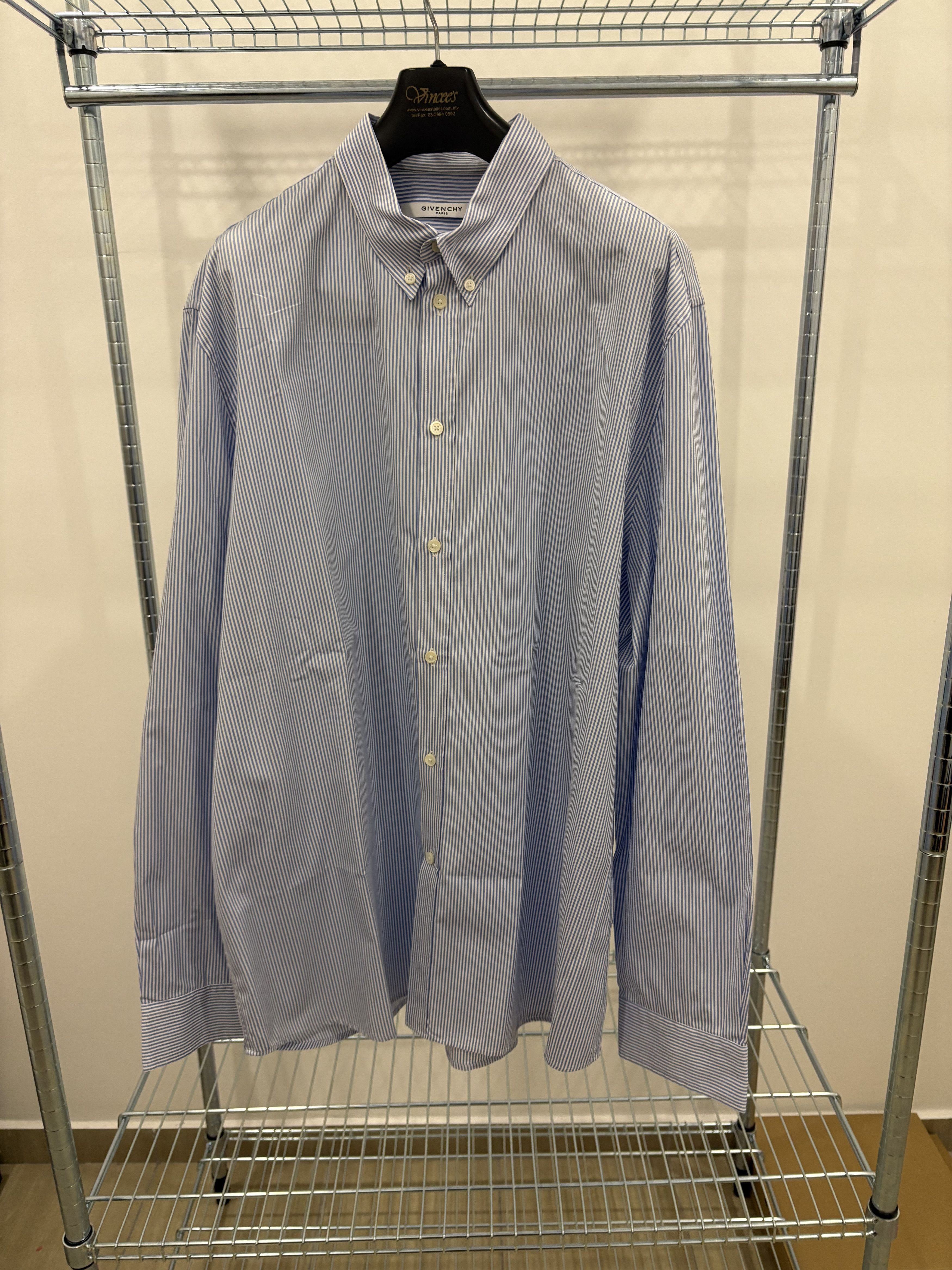 Givenchy Givenchy 3 AV GEORGE V Address Print Shirt Size US L / EU 52-54 / 3 - 1 Thumbnail