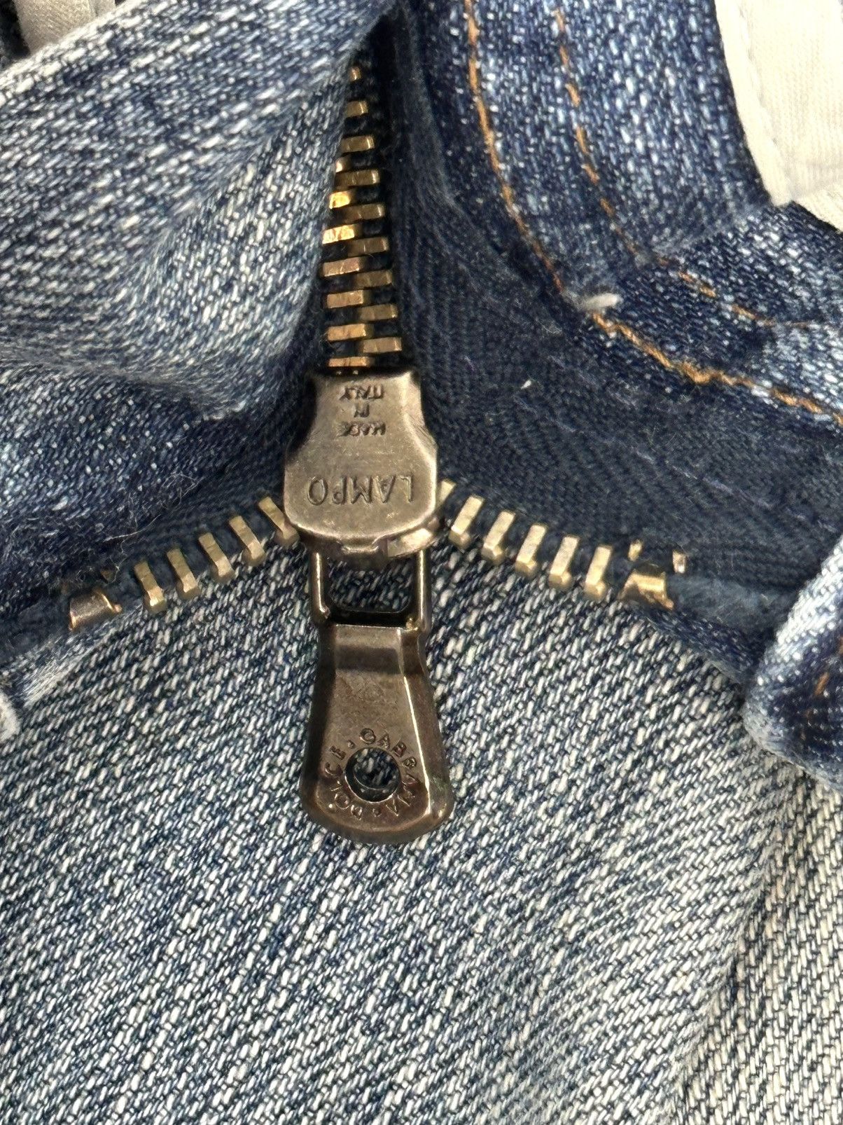 Dolce & Gabbana DG Vintage Dolce&Gabbana Loose Distressed Cotton Logo Jeans Size US 34 / EU 50 - 14 Thumbnail