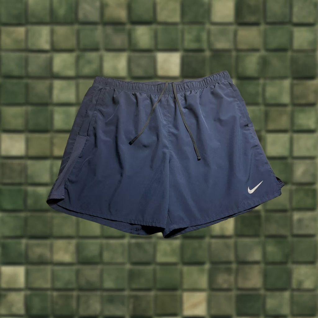 Nike Nike Challenger Shorts Mens XL Blue DRI-FIT Brief Lined Versatile Gym Run Size US 36 / EU 52 - 1 Thumbnail