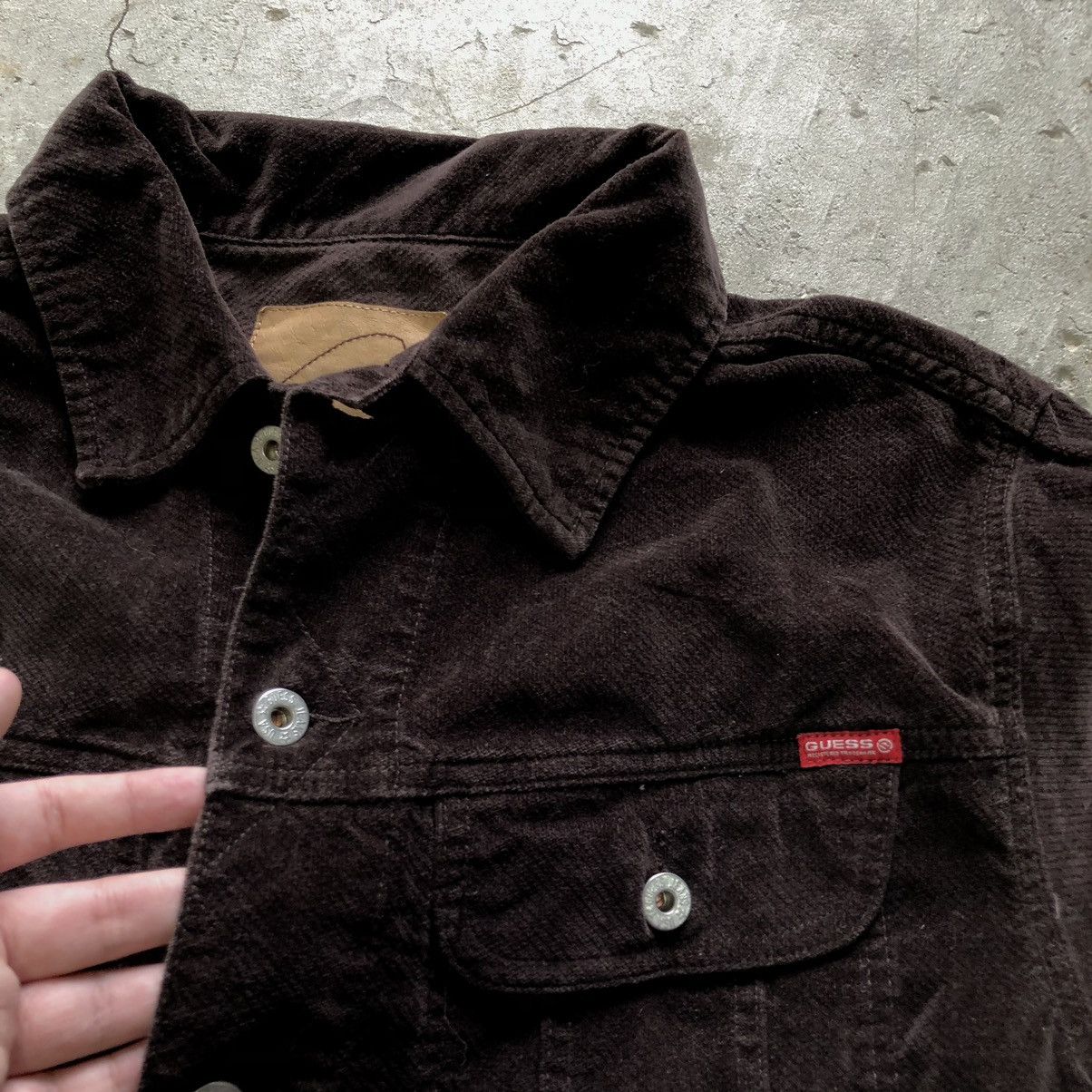Guess × Vintage Vintage 90s Guess Brown Corduroy Trucker Jacket Size US L / EU 52-54 / 3 - 3 Thumbnail