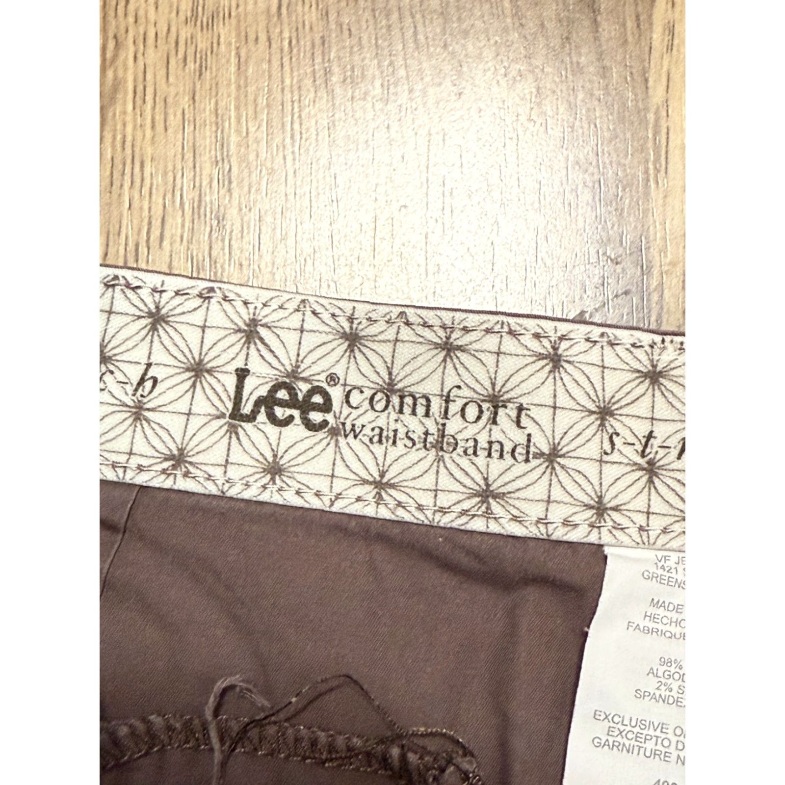 Lee Lee Bermuda Shorts Women's 16 Medium Brown Stretch Comfort Waistband Regular 5-Pocket Denim Cotton Modern Classic Flat Front Zip Button Casual Size 38" / US 16 / IT 52 - 6 Thumbnail
