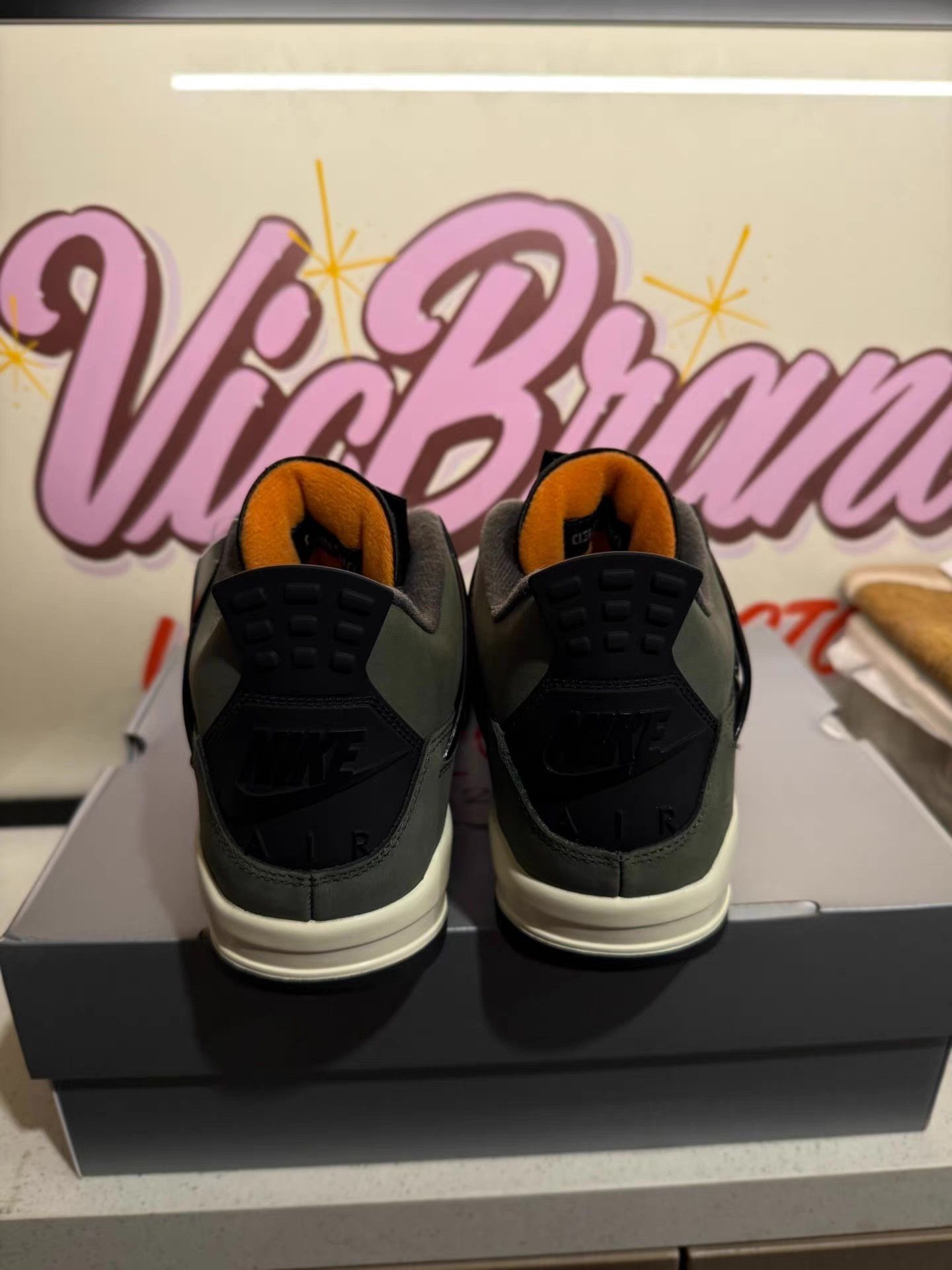 Nike Genuine UNDEFEATED x Jordan Air Jordan 4 Ｑ20 Size US 9.5 / EU 42-43 - 3 Thumbnail