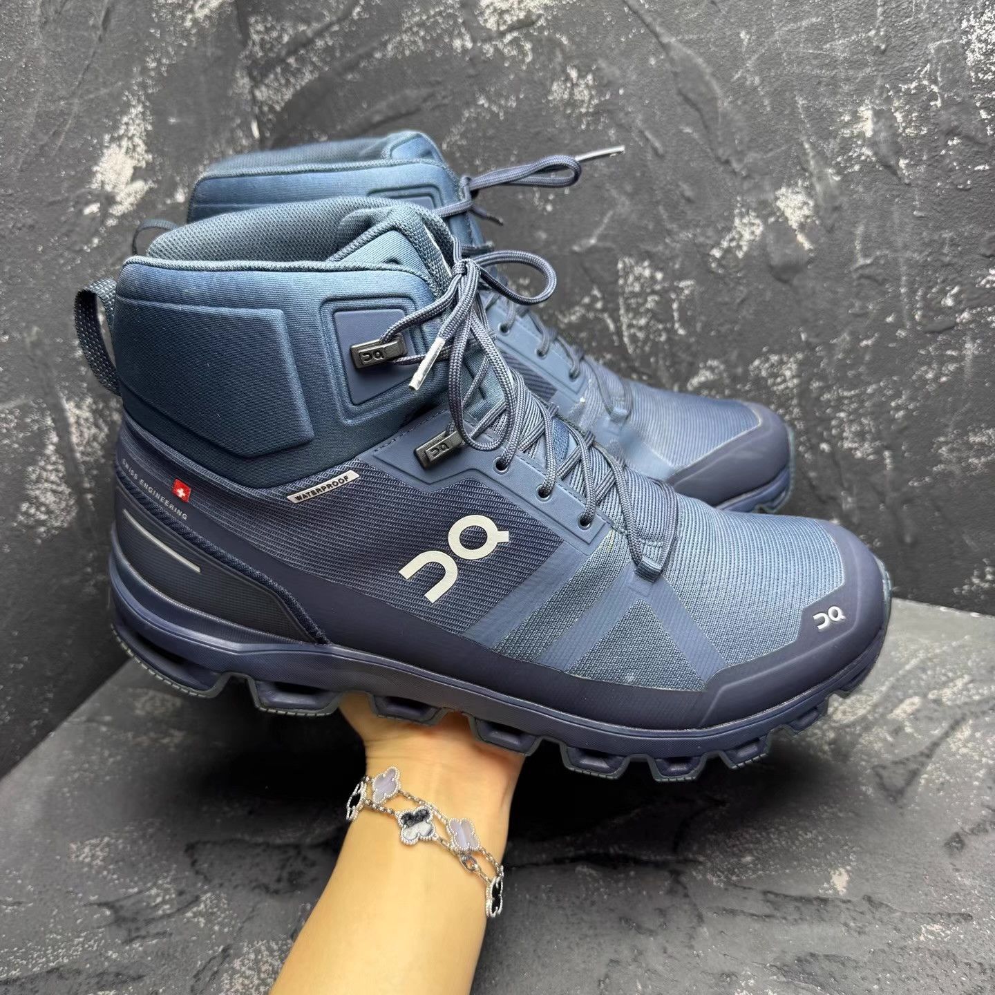 On OnRunningLightweight High-Top Running Shoes, Navy Blue Q10 Size US 11 / EU 44 - 2 Thumbnail