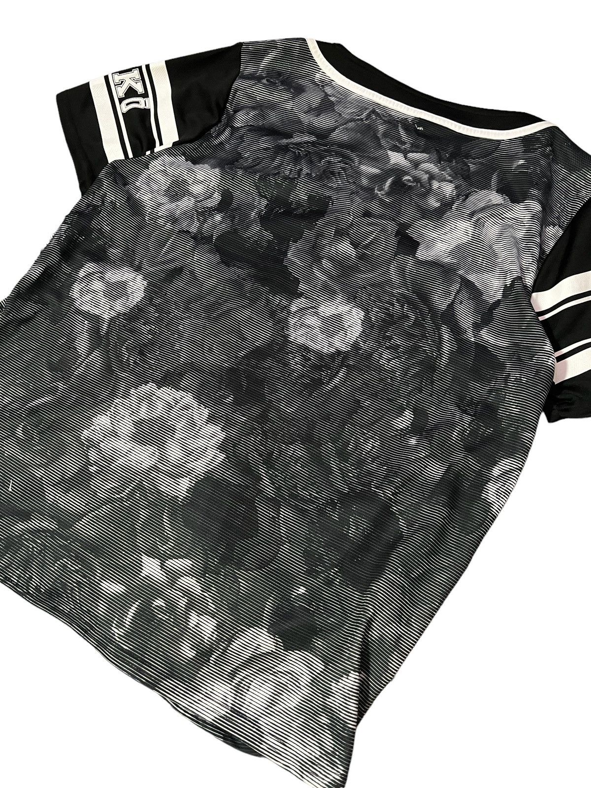 Ecko Unltd. Ecko Unltd. Floral Jersey Size US XL / EU 56 / 4 - 7 Thumbnail