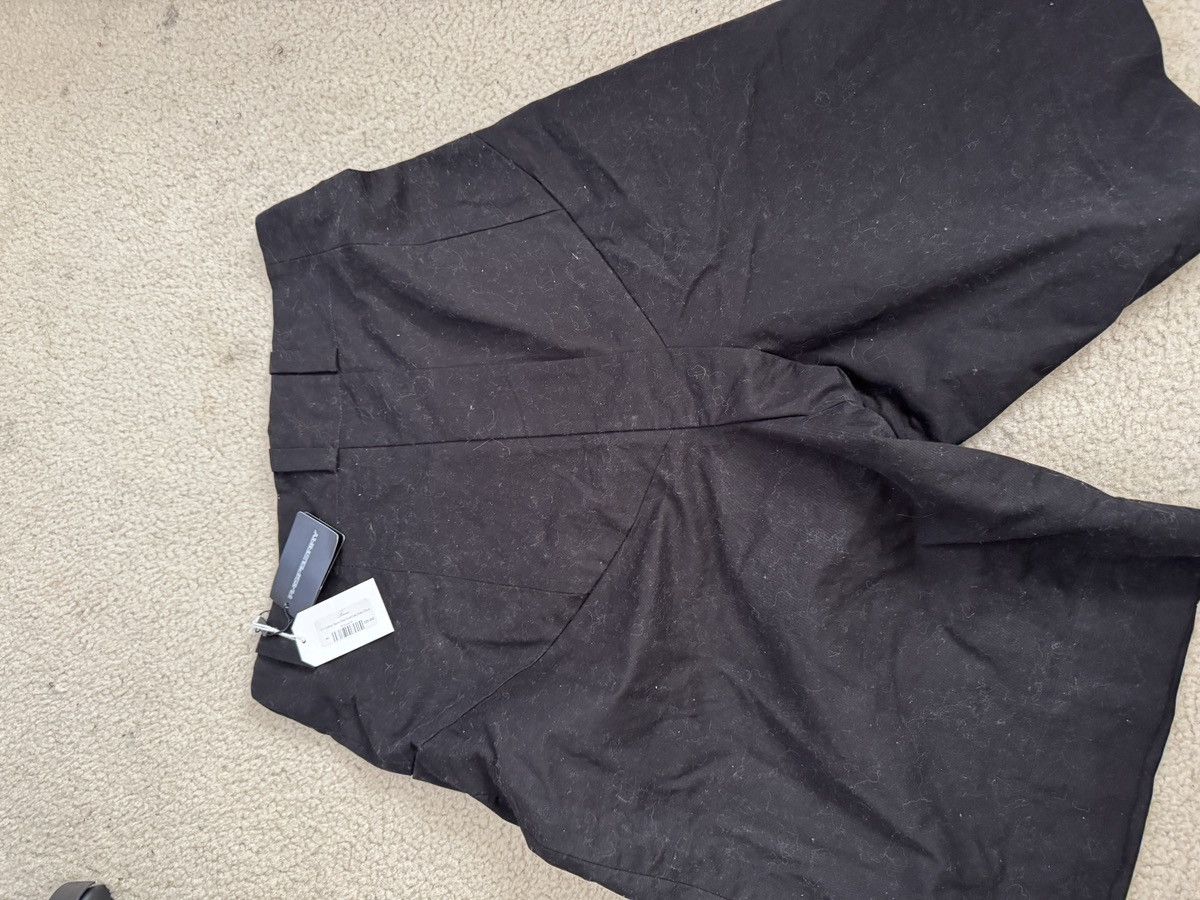 The GV Gallery Shorts That Look Like Pants Size US 34 / EU 50 - 2 Thumbnail