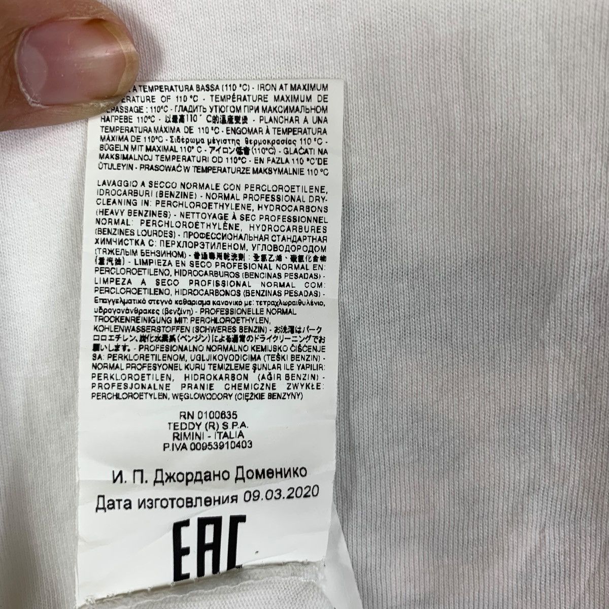 Vintage Vintage RINASCIMENTO MADE IN ITALY Embossed Logo Tee Shirt Size M / US 6-8 / IT 42-44 - 8 Thumbnail