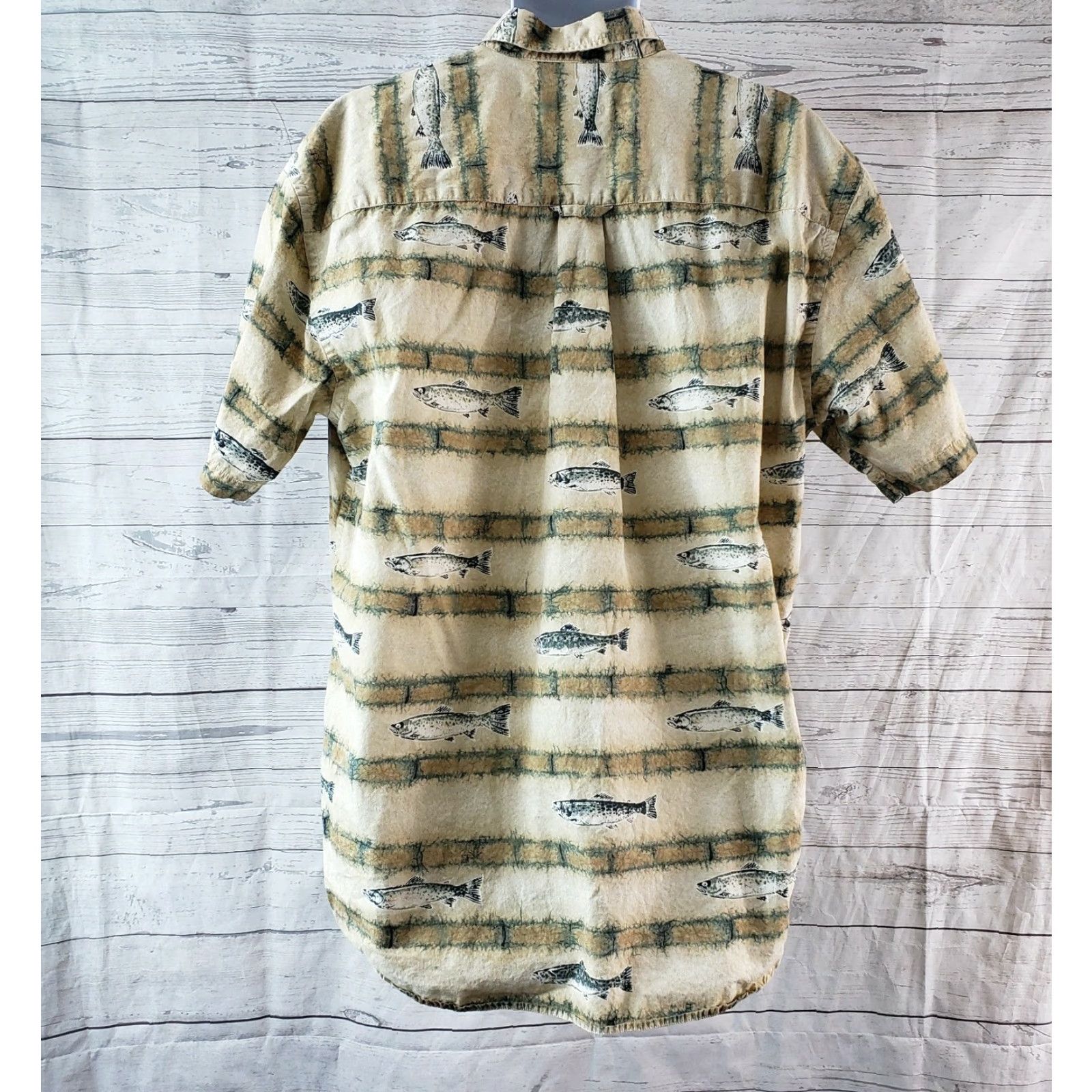 Pendleton VINTAGE Pendleton Shirt Mens Button Front Cotton Fish Print Green Brown Sz L Large Shirt Men Short Sleeve Collared Button-Up 90s Theme Fish Mens Size US L / EU 52-54 / 3 - 4 Thumbnail