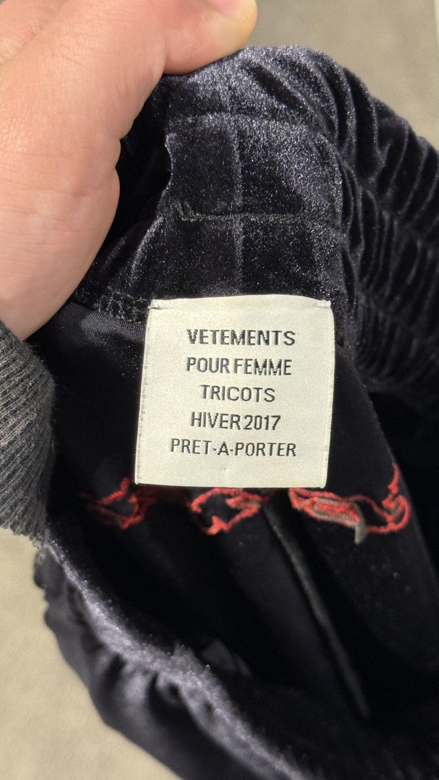 Vetements VETEMENTS 2017 VELVET WIDE LEG TRACKPANTS Size US 32 / EU 48 - 5 Thumbnail