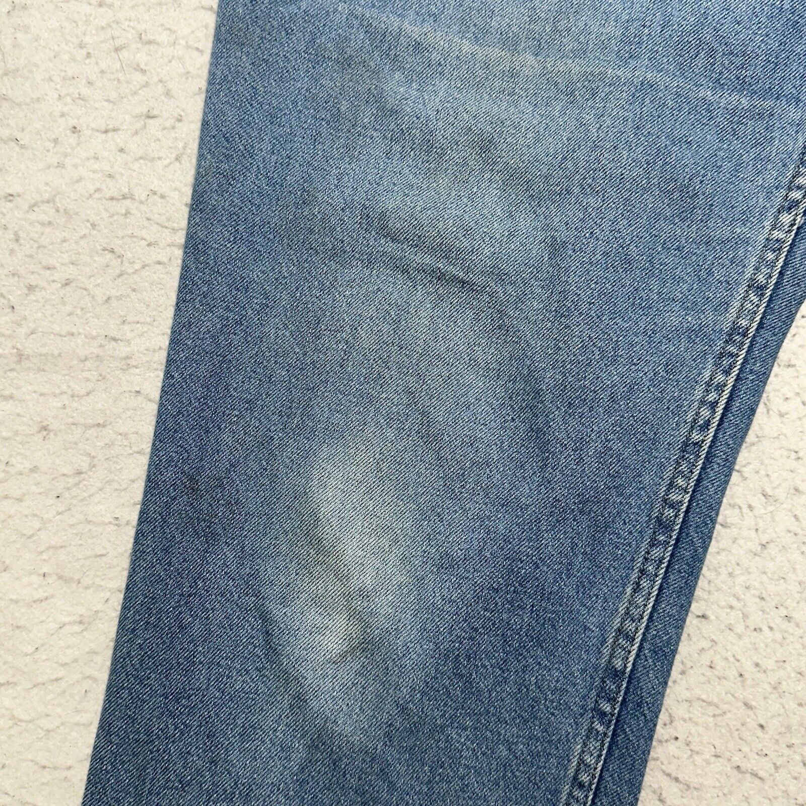 Liz Claiborne Liz Claiborne 18W Classic Fit Straight Leg Jeans Distressed Size 38" / US 16 / IT 52 - 7 Thumbnail