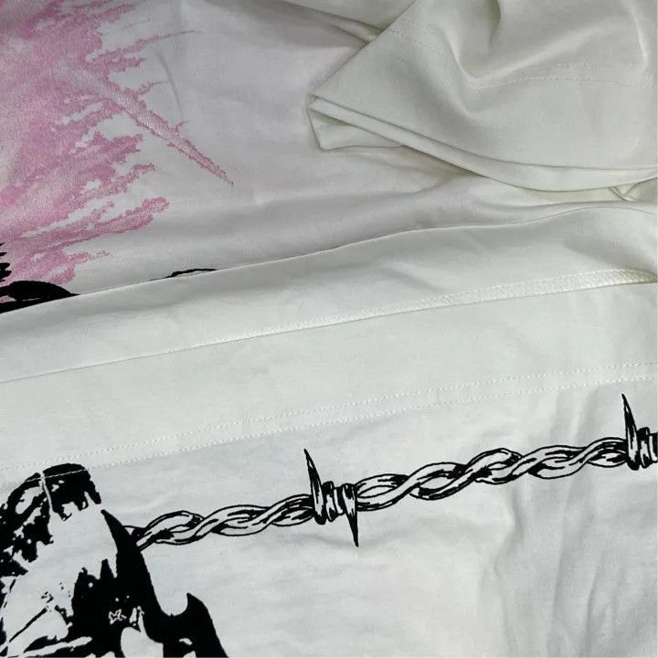 Givenchy Givenchy Givenchy Gothic Pattern Printed Loose Tshirt -250 Size US L / EU 52-54 / 3 - 5 Thumbnail