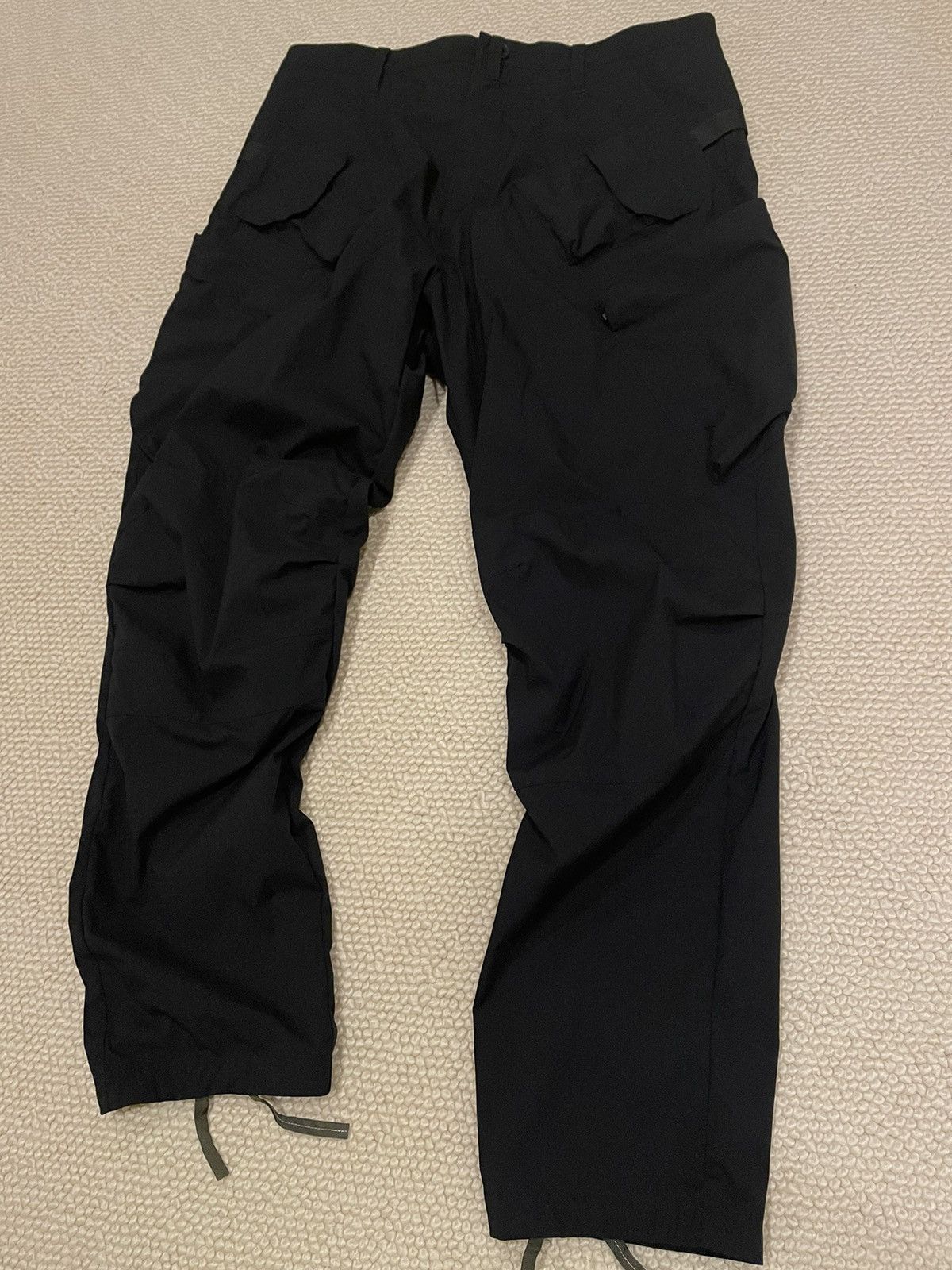 Acronym Acronym P24A-E - Black - Large Size US 36 / EU 52 - 2 Thumbnail