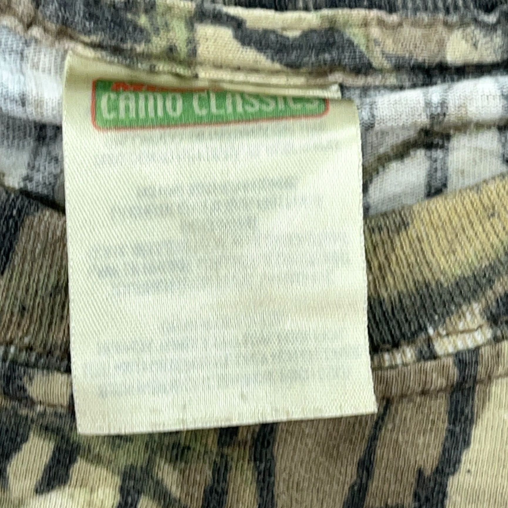 Vintage VINTAGE Mossy Oak Shirt Men Large Camouflage T-Shirt Crew Neck 90s Retro Cartoon? Size US L / EU 52-54 / 3 - 5 Thumbnail