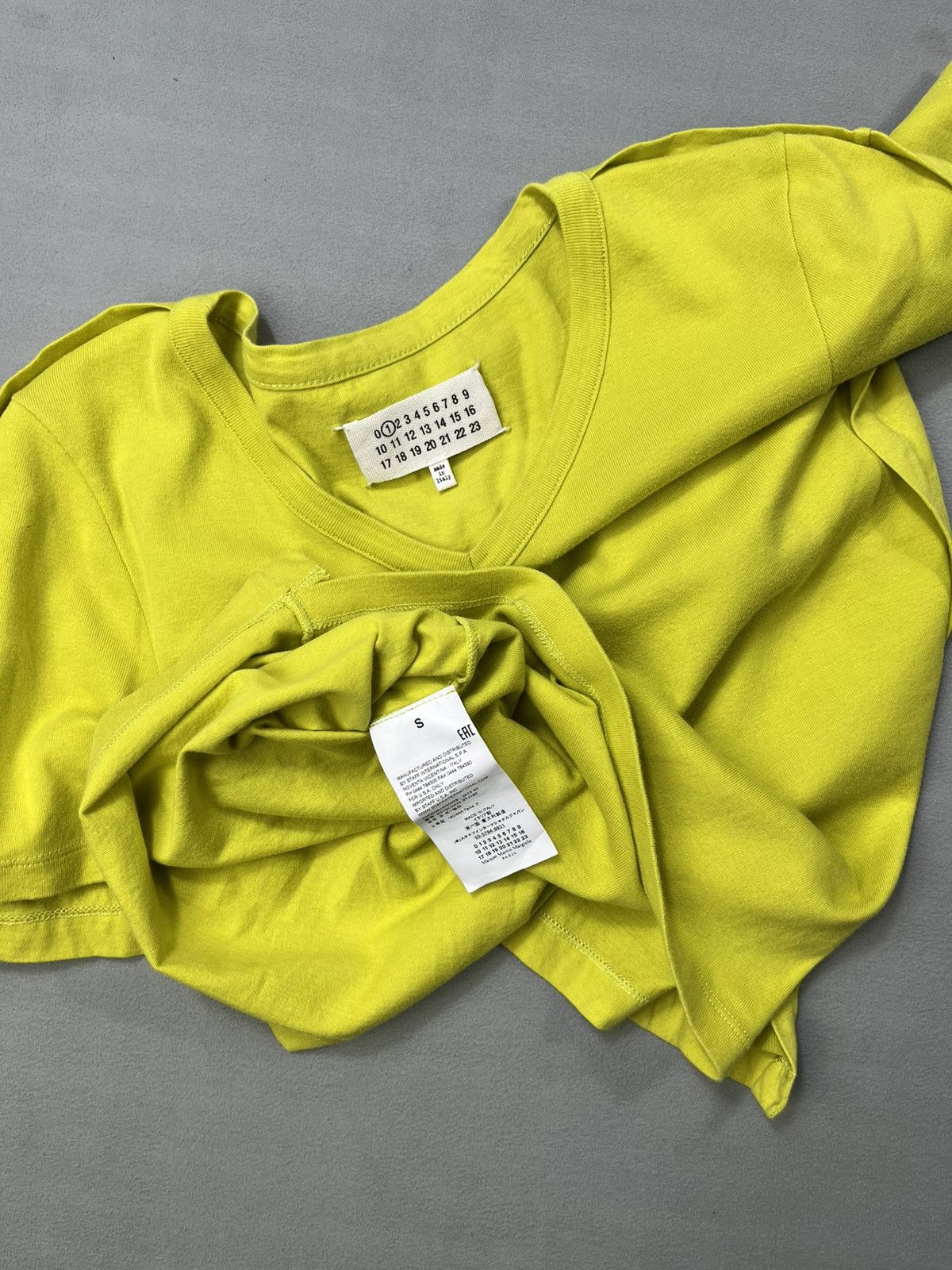 Maison Margiela Maison Margiela Line 1 FW2015 Layered Seam V-Neck T-Shirt a Size S / US 4 / IT 40 - 9 Thumbnail