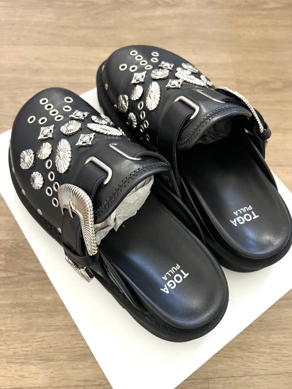 Toga Pulla Toga Pulla Eyelet Metal Mules Size US 9 / IT 39 - 2 Thumbnail