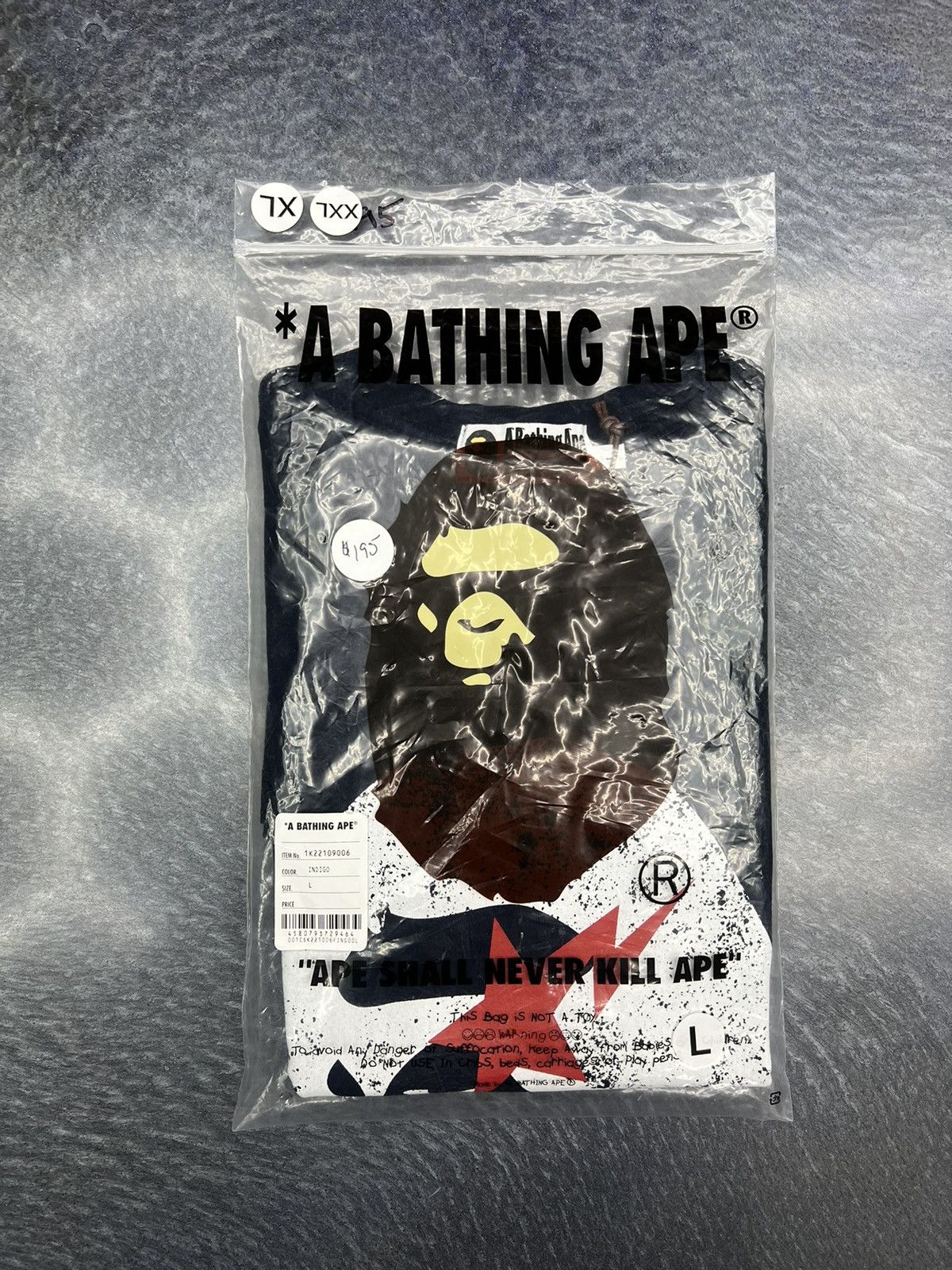 Bape Bape Ape Head T-Shirt Size US L / EU 52-54 / 3 - 8 Thumbnail