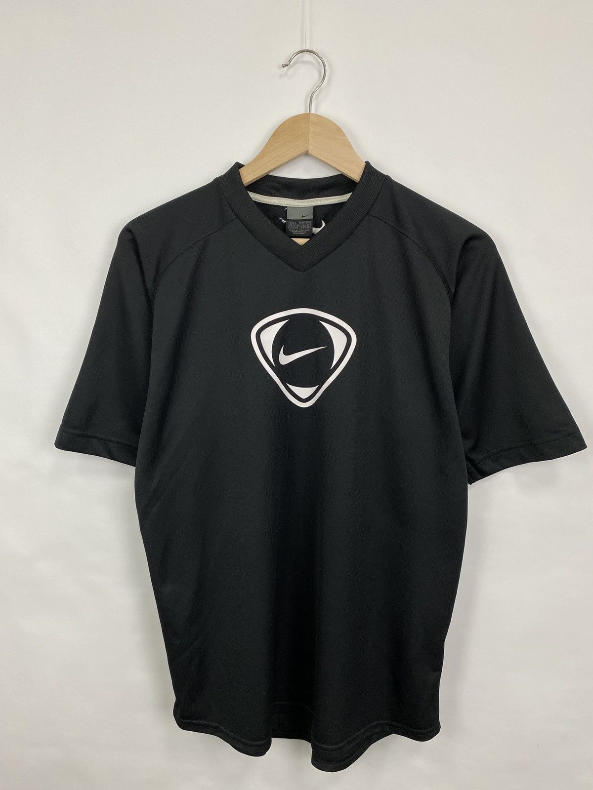 Nike 🇺🇸 Vintage 90s Nike Total Ninety Center Swoosh Retro T-Shirt Size US S / EU 44-46 / 1 - 3 Thumbnail