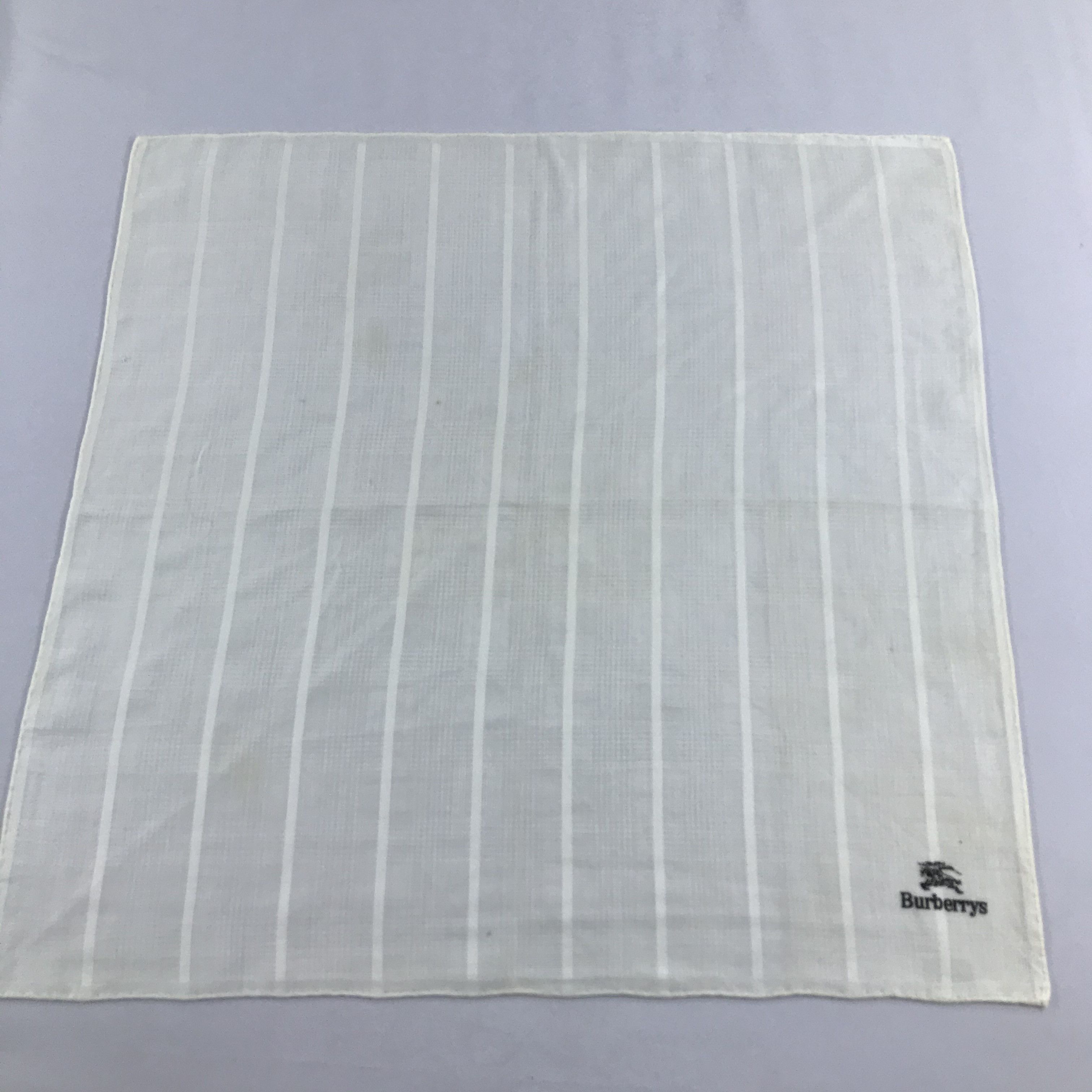 Burberry Burberrys Handkerchief Neckerchief Bandana H716 Size ONE SIZE - 2 Thumbnail
