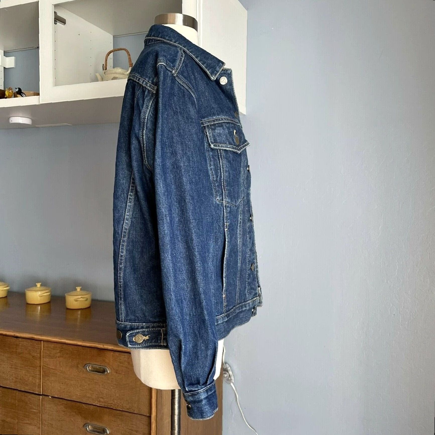 Guess VINTAGE Guess Denim Blue Jean Jacket Georges Marciano Trucker USA Women’s S Size 28" / US 6 / IT 42 - 4 Thumbnail