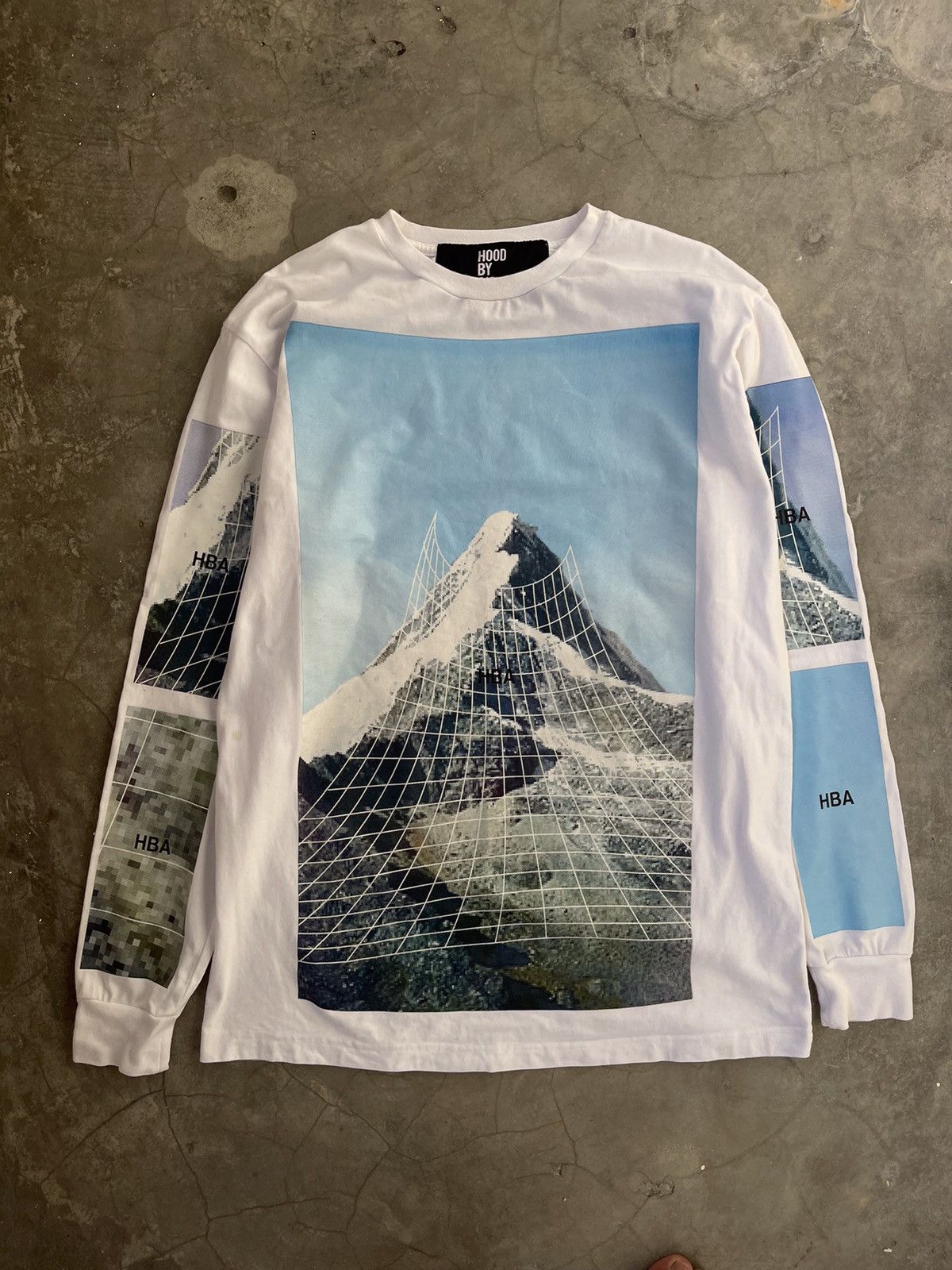image of Hood By Air Mountain Long Sleeve Crewneck in White, Men's (Size Medium)