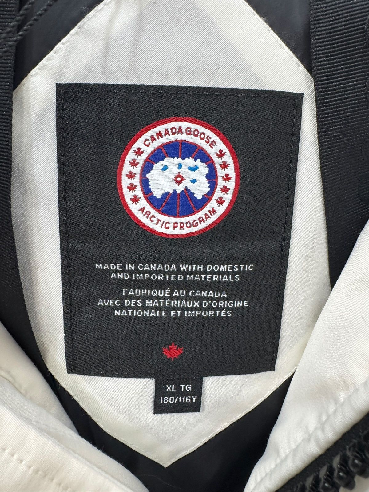 Canada Goose Canada Goose White Bomber Jacket Size US XL / EU 56 / 4 - 6 Thumbnail