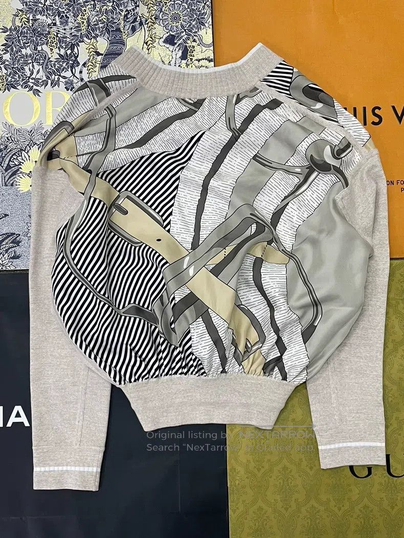 Hermes Hermes Silk Printed V-Neck Wool Knit Sweater with Patchwor Size XS / US 0-2 / IT 36-38 - 3 Thumbnail