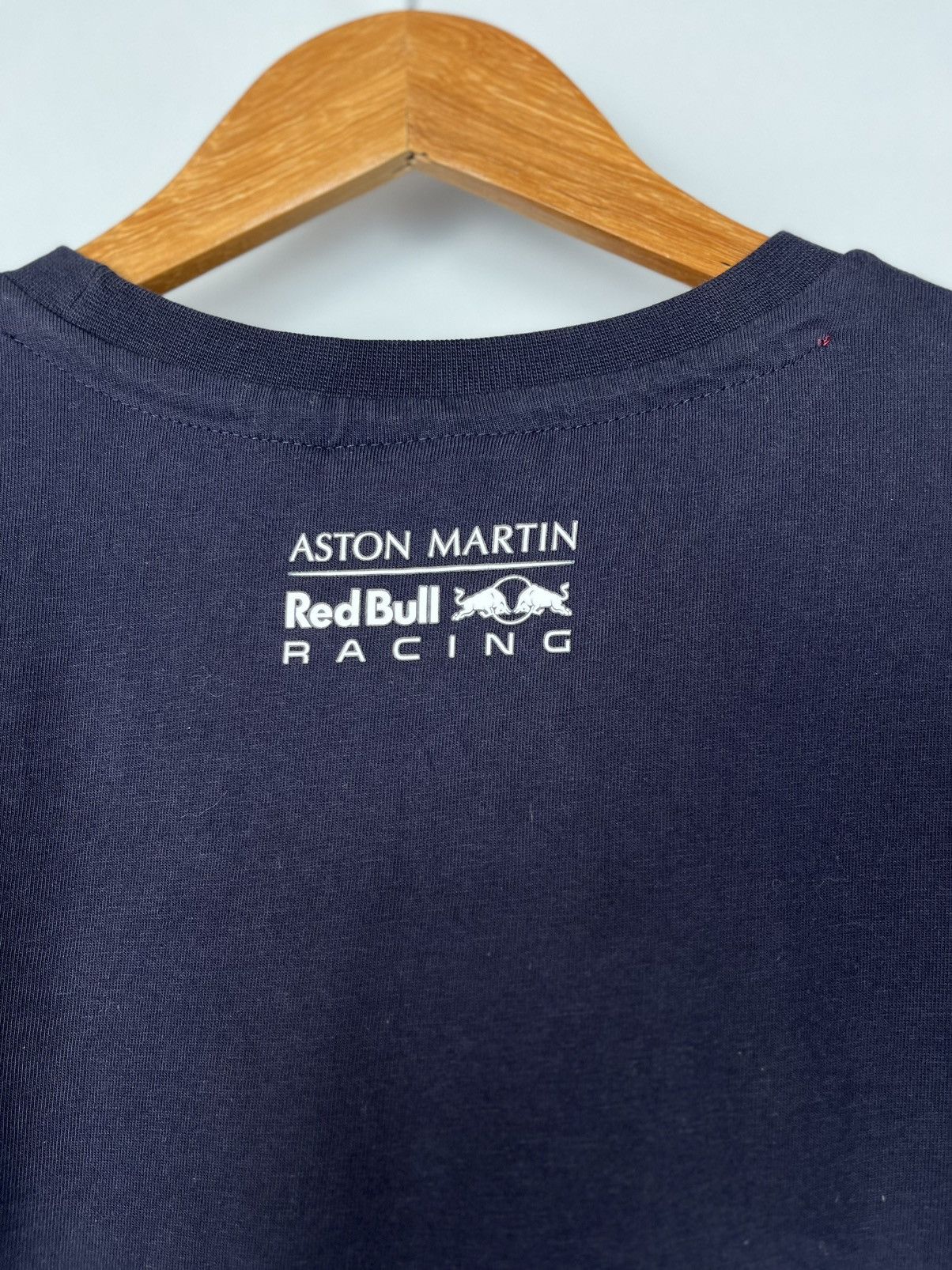 Formula 1 Aston Martin Red Bull Racing Team F1 Formula Uno Tee Shirt Size US XL / EU 56 / 4 - 7 Thumbnail