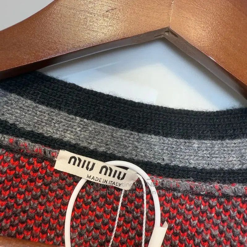 Miu Miu Miu Miu Red and Gray Women's Cardigan . Size M / US 6-8 / IT 42-44 - 4 Thumbnail