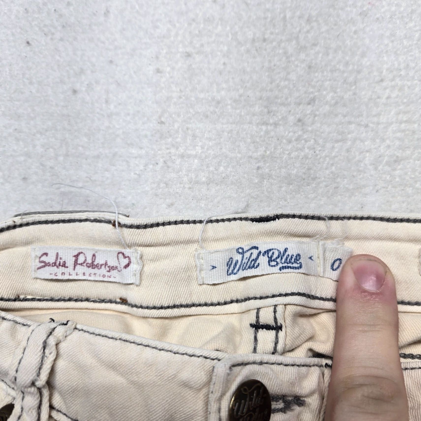 Vintage Wild Blue Jegging Pants Womens 0 Ivory Denim Skinny Low Rise Adult 0 Jeans 27 Inseam 29 Waist Shaping 31 Hips Size 25" / US 0 / IT 36 - 4 Thumbnail