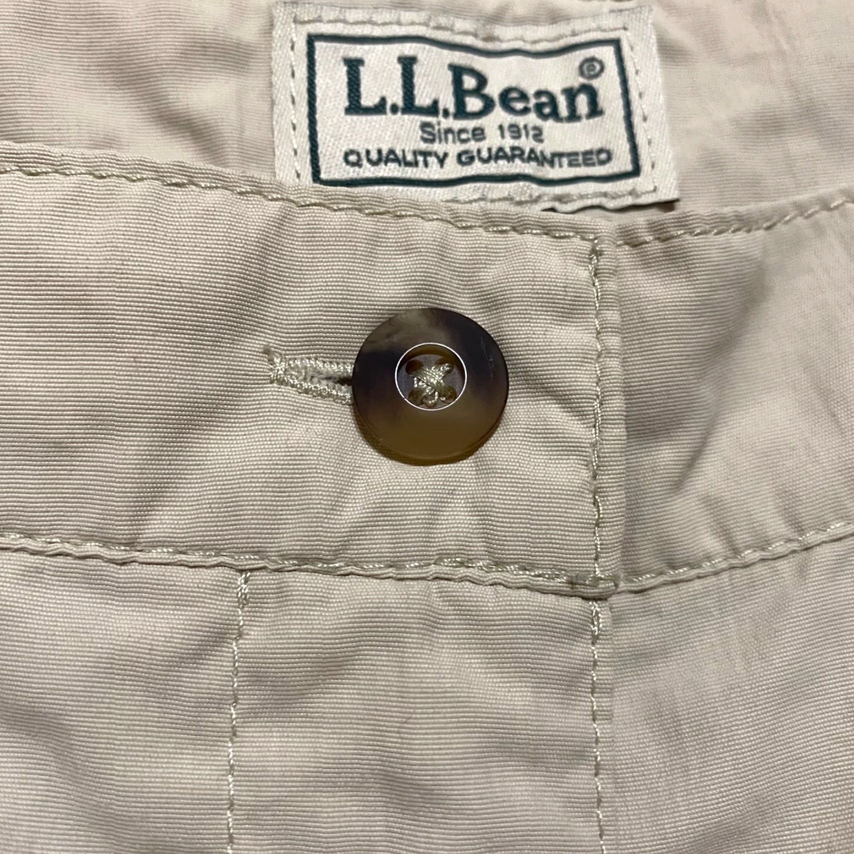 Vintage L.L. Bean Women's XL Pants Beige Cargo Relaxed Straight Nylon Outdoor Hiking Crop - 2561 Size 40" / US 18 - 4 Thumbnail