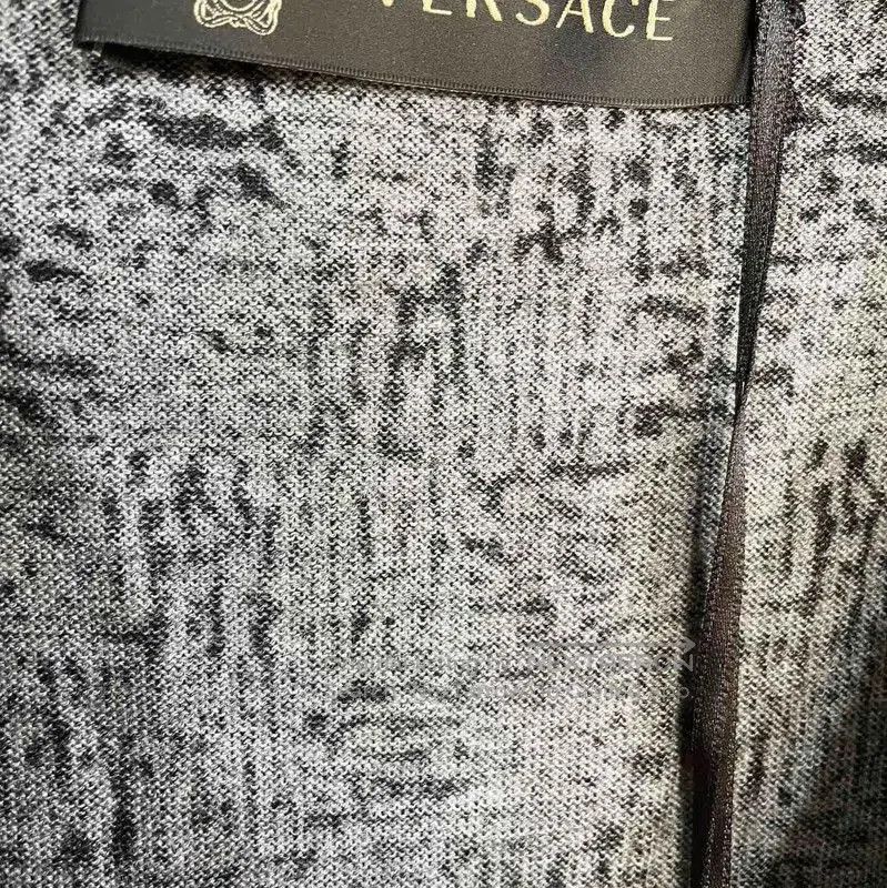 Versace Versace Gray Wool Men's Long Sleeve Sweater . Size US S / EU 44-46 / 1 - 4 Thumbnail