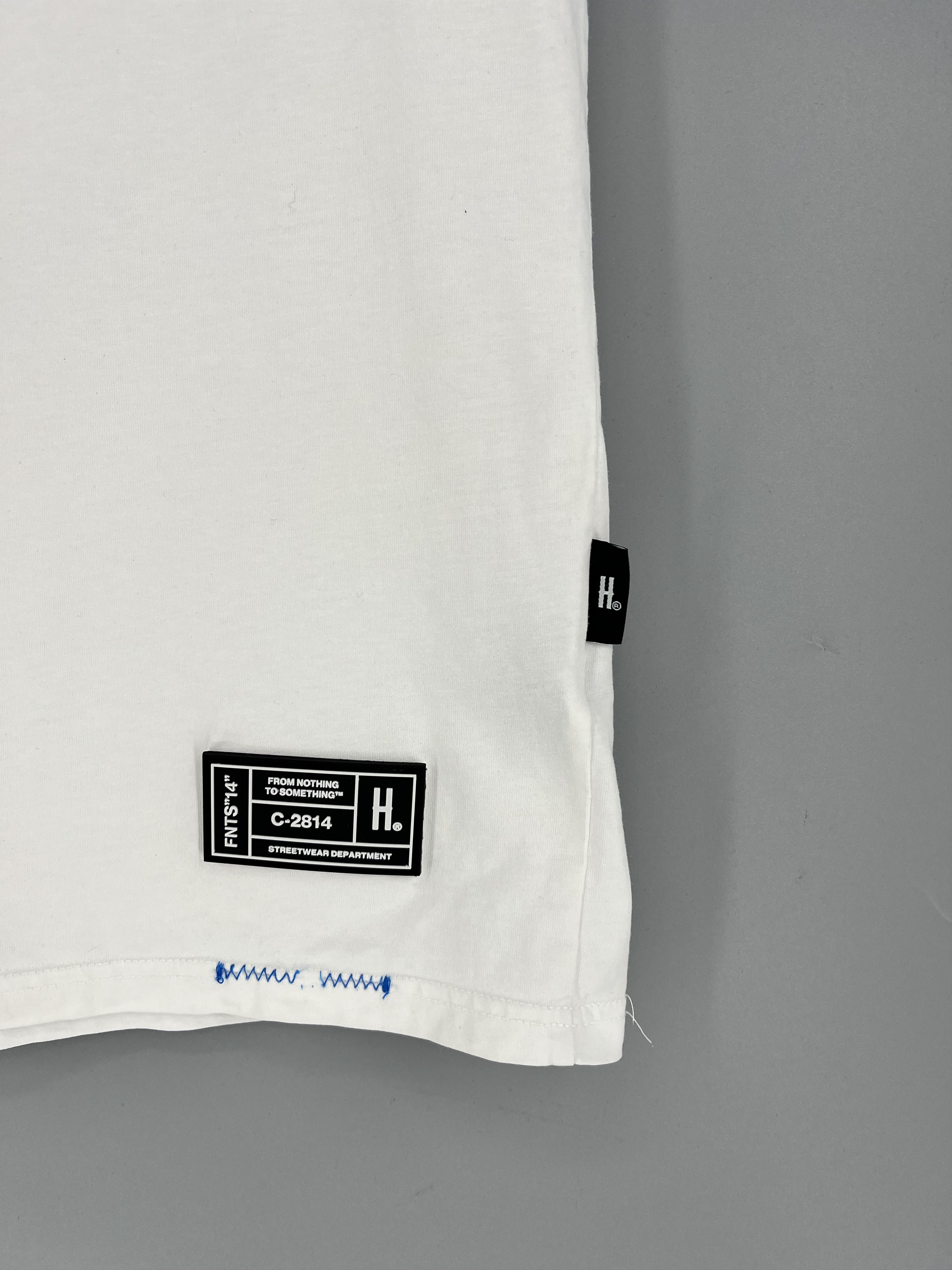 Vintage Hype Hoodrich Big Logo Drill Y2K Streetwear White Tee Size US M / EU 48-50 / 2 - 7 Thumbnail
