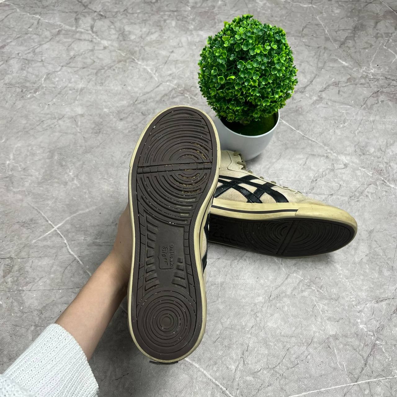 Asics Vintage Asics Onitsuka Tiger Leather Sneakers Size US 8.5 / EU 41-42 - 3 Thumbnail