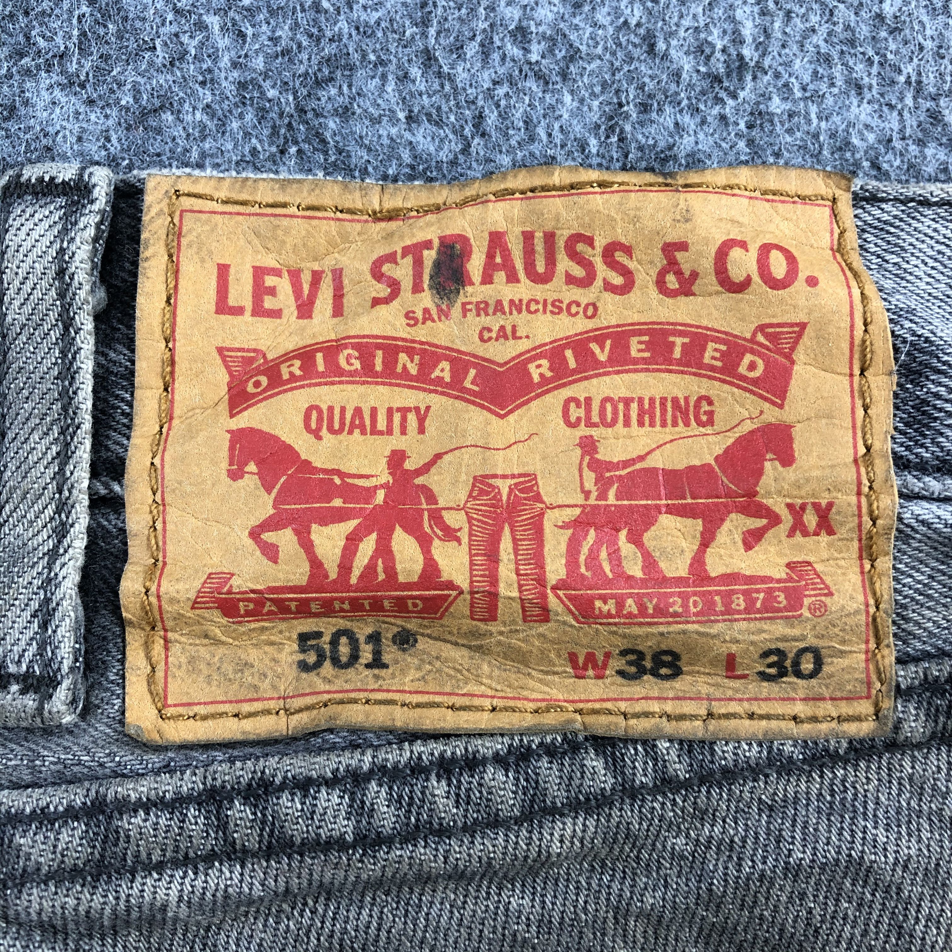 Levi's Vintage Levis 501 Jeans-J2267 Size US 39 - 5 Thumbnail